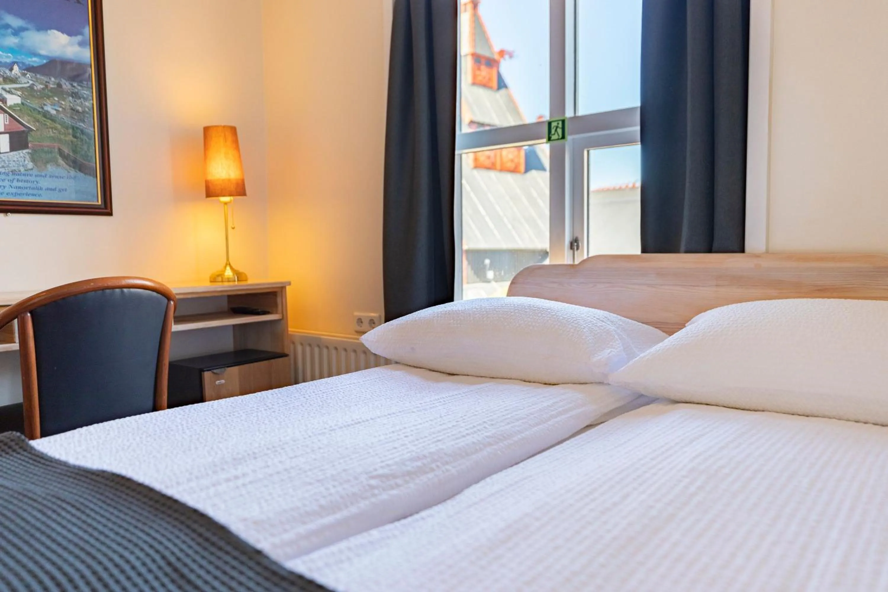 Photo of the whole room, Bed in Hotel Viking