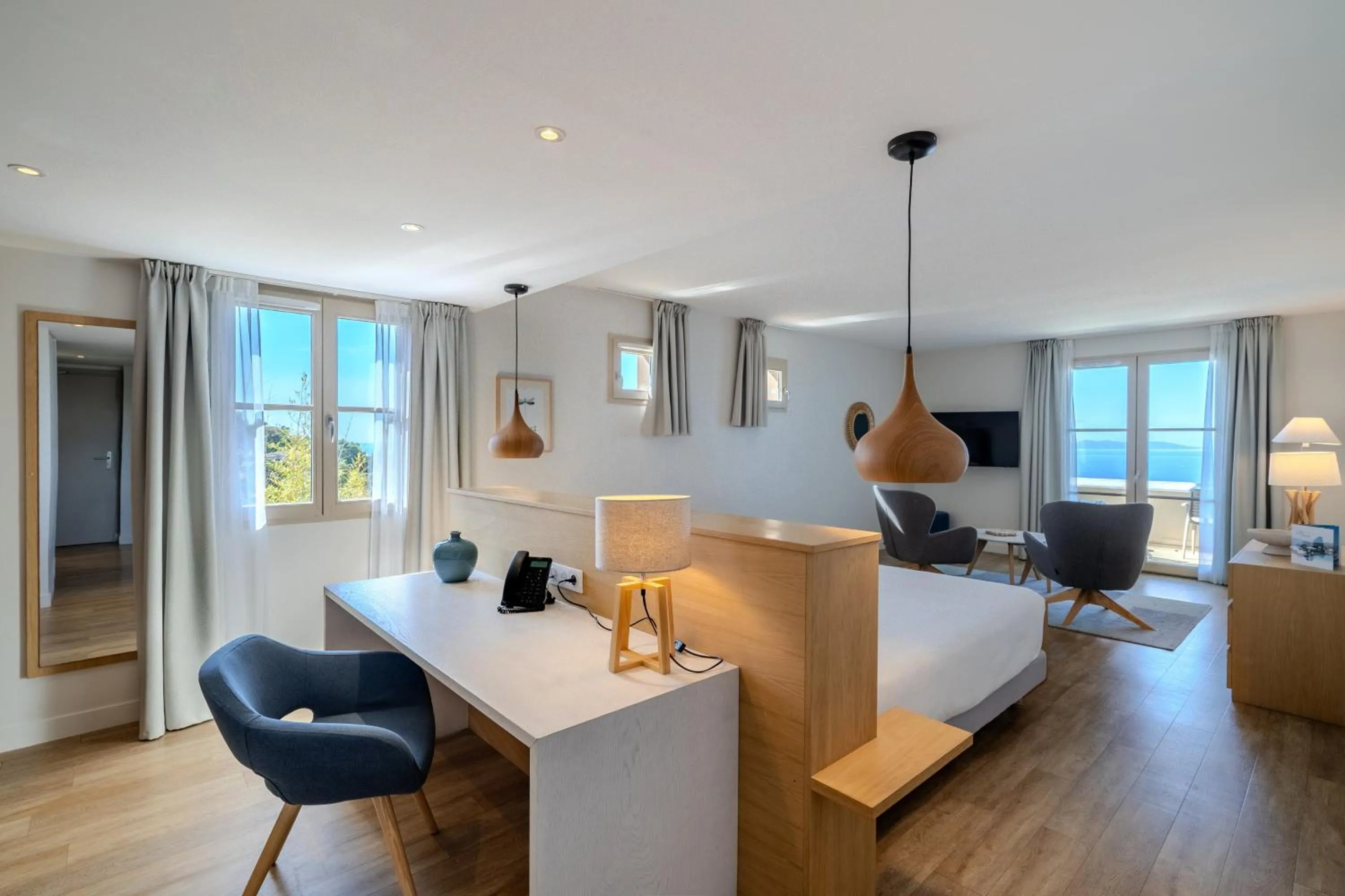 Bedroom in Hôtel La Villa Douce