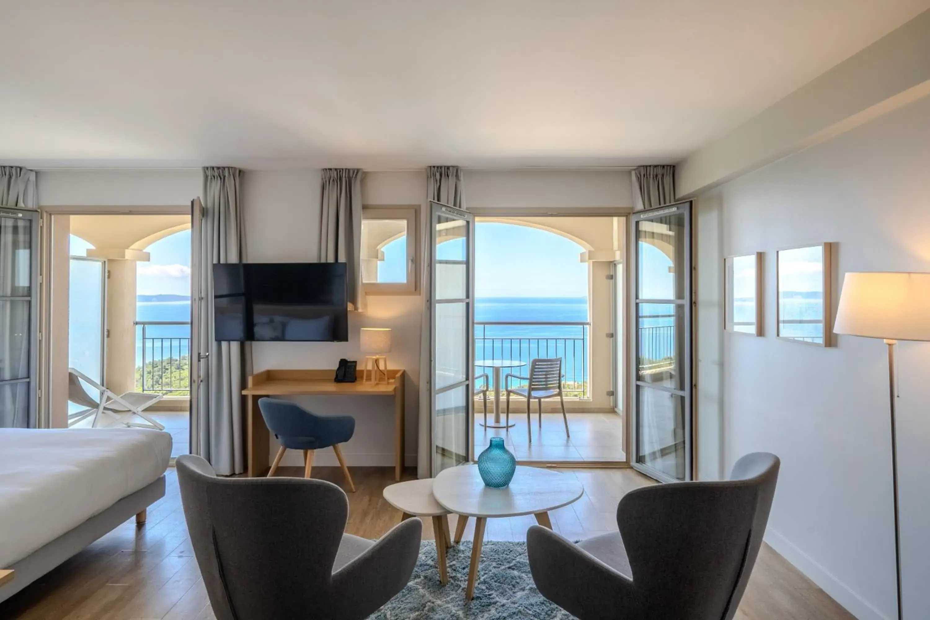 Junior Suite with Sea View in Hôtel La Villa Douce Junior Suite with Sea View in Hôtel La Villa Douce