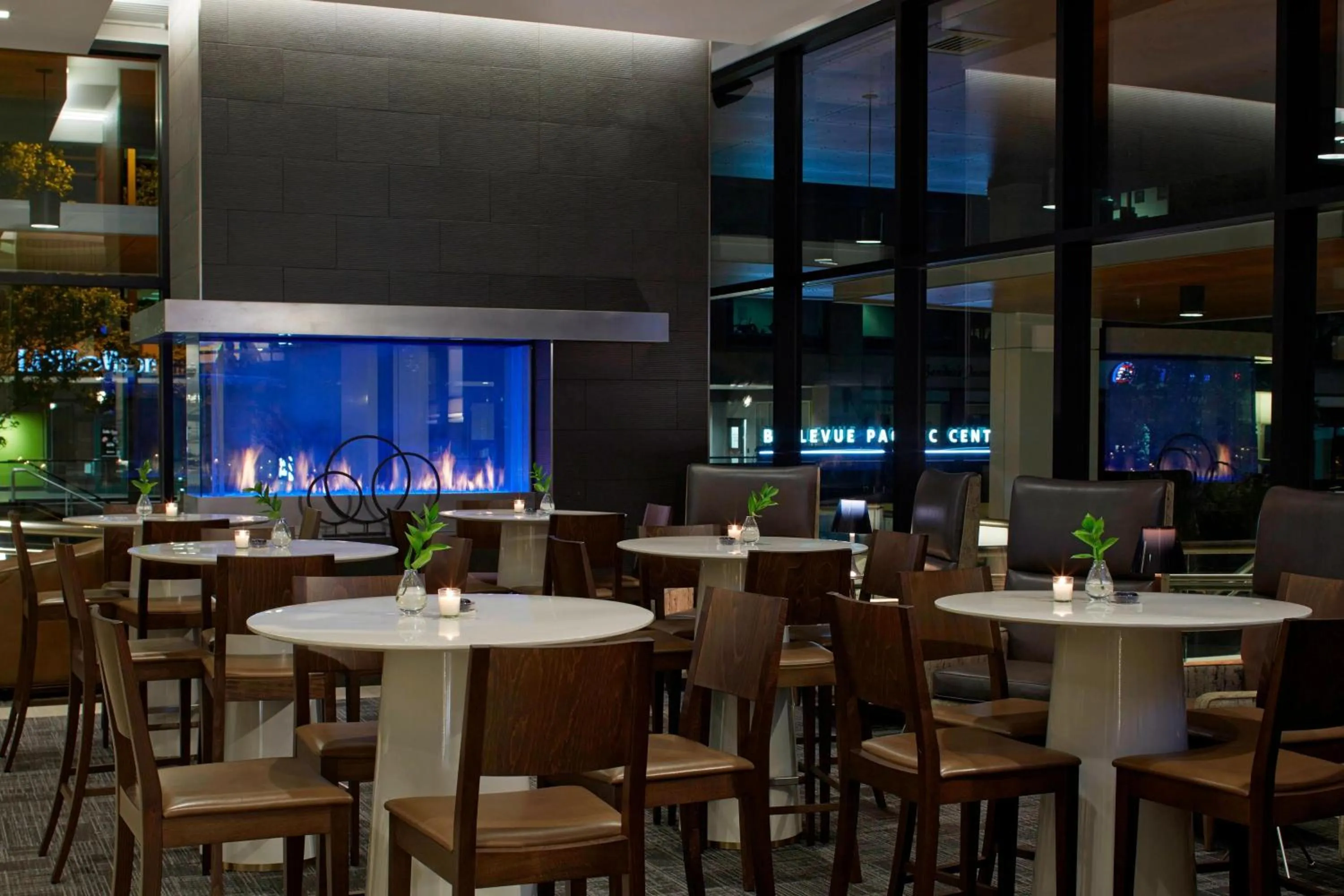 Lounge or bar in AC Hotel by Marriott Seattle Bellevue/Downtown