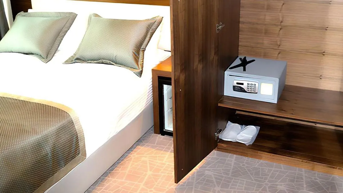 Bedroom, Bed in Reikartz 2017