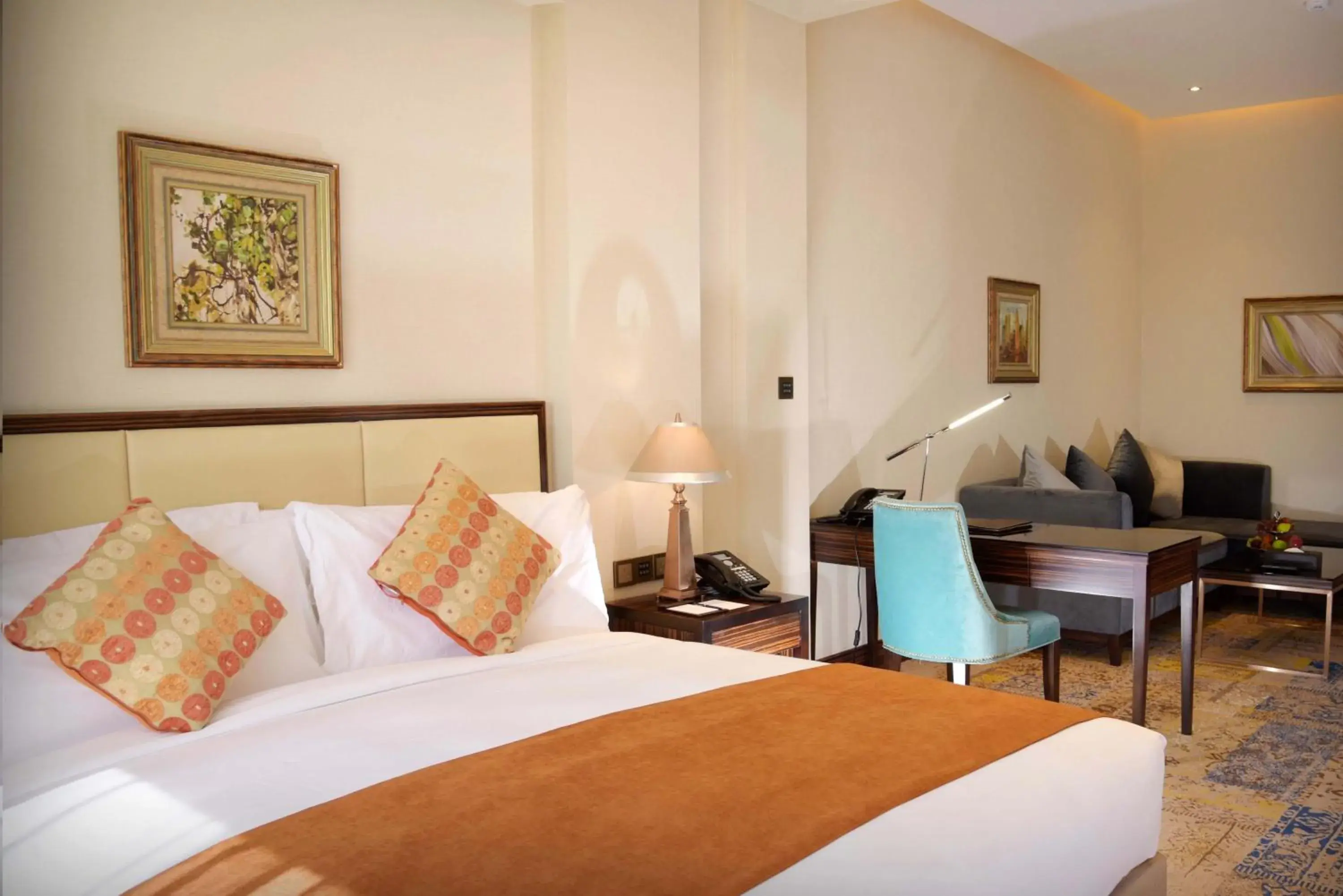 Superior King Room in Warwick Al Khobar Superior King Room in Warwick Al Khobar