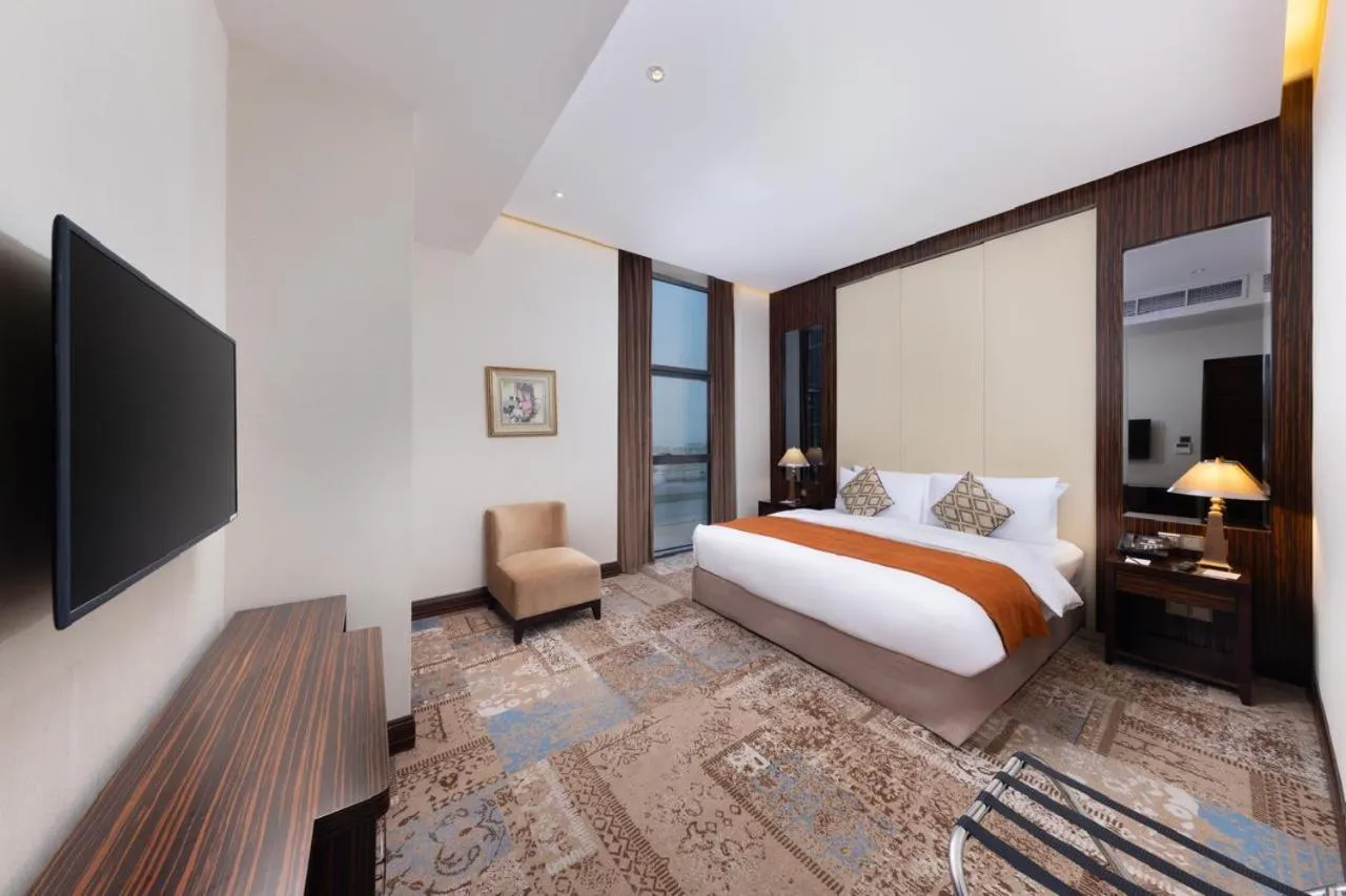 Bedroom, Bed in Warwick Al Khobar