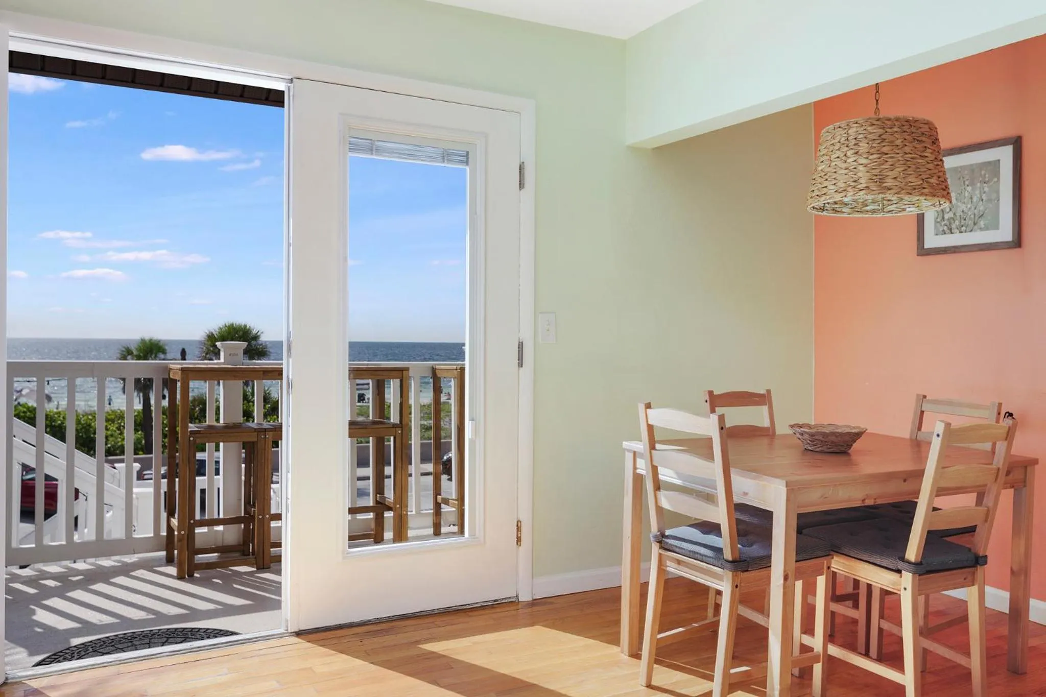 Dining area in Havana Inn
