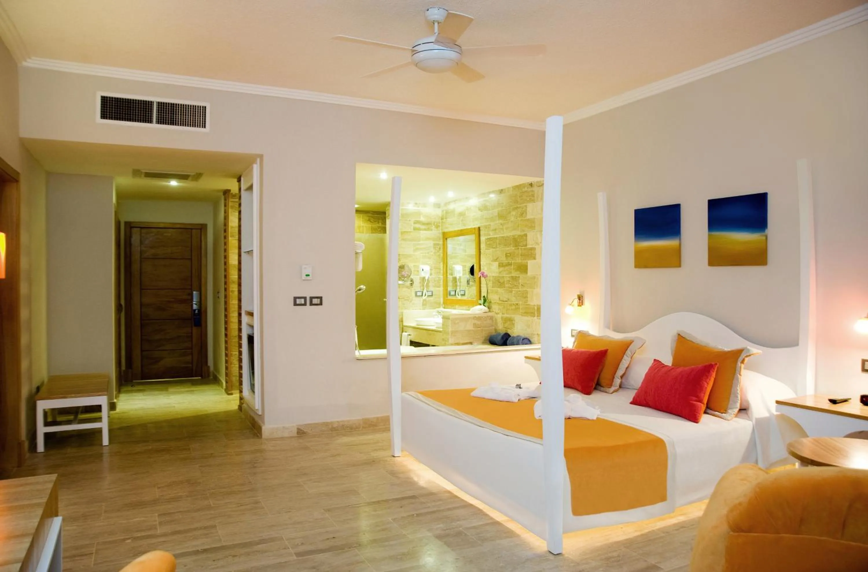 Bedroom, Bed in Cofresi Palm Beach & Spa Resort - All Inclusive