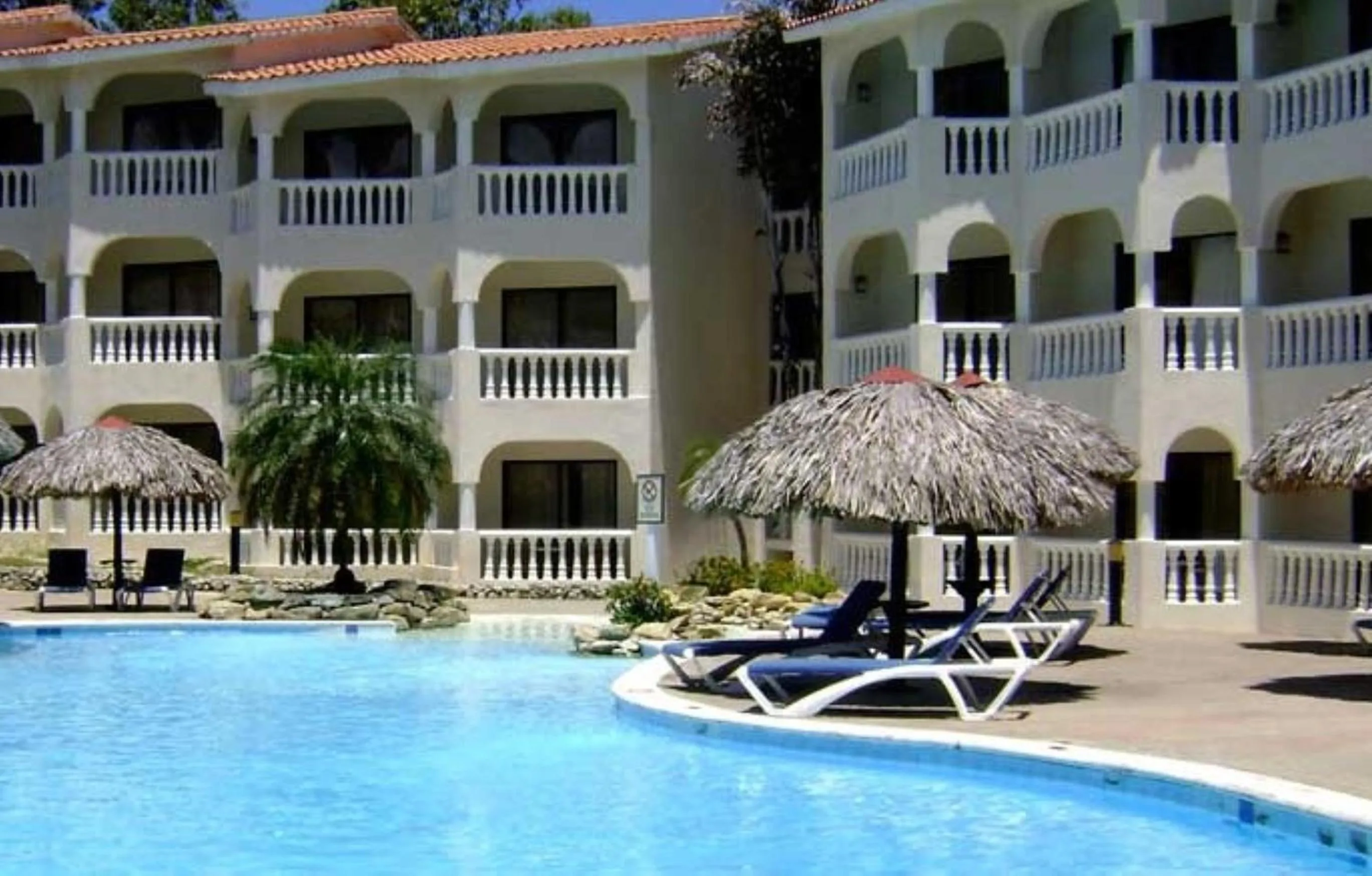 Swimming pool in Cofresi Palm Beach & Spa Resort - All Inclusive