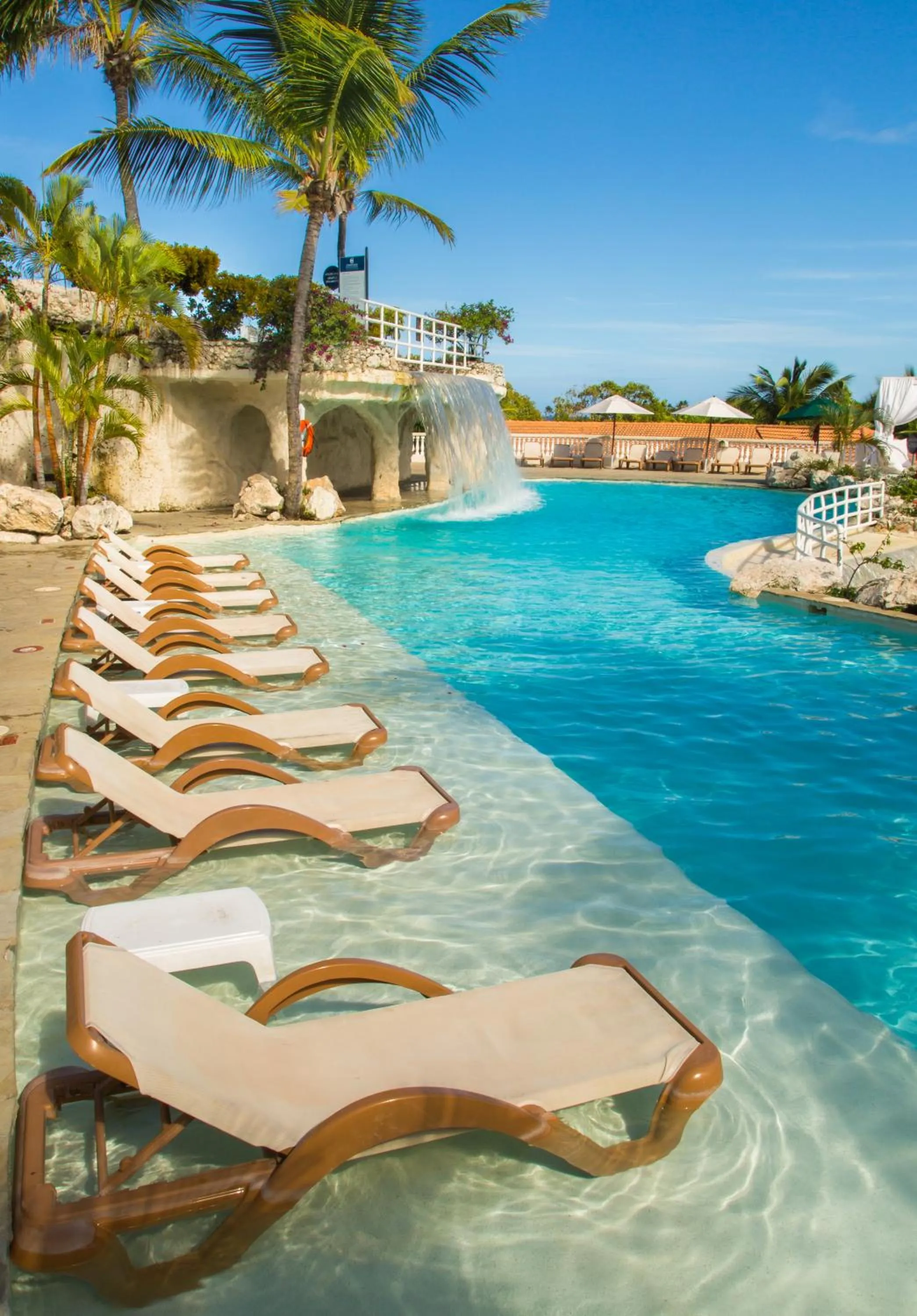 Swimming pool in Cofresi Palm Beach & Spa Resort - All Inclusive
