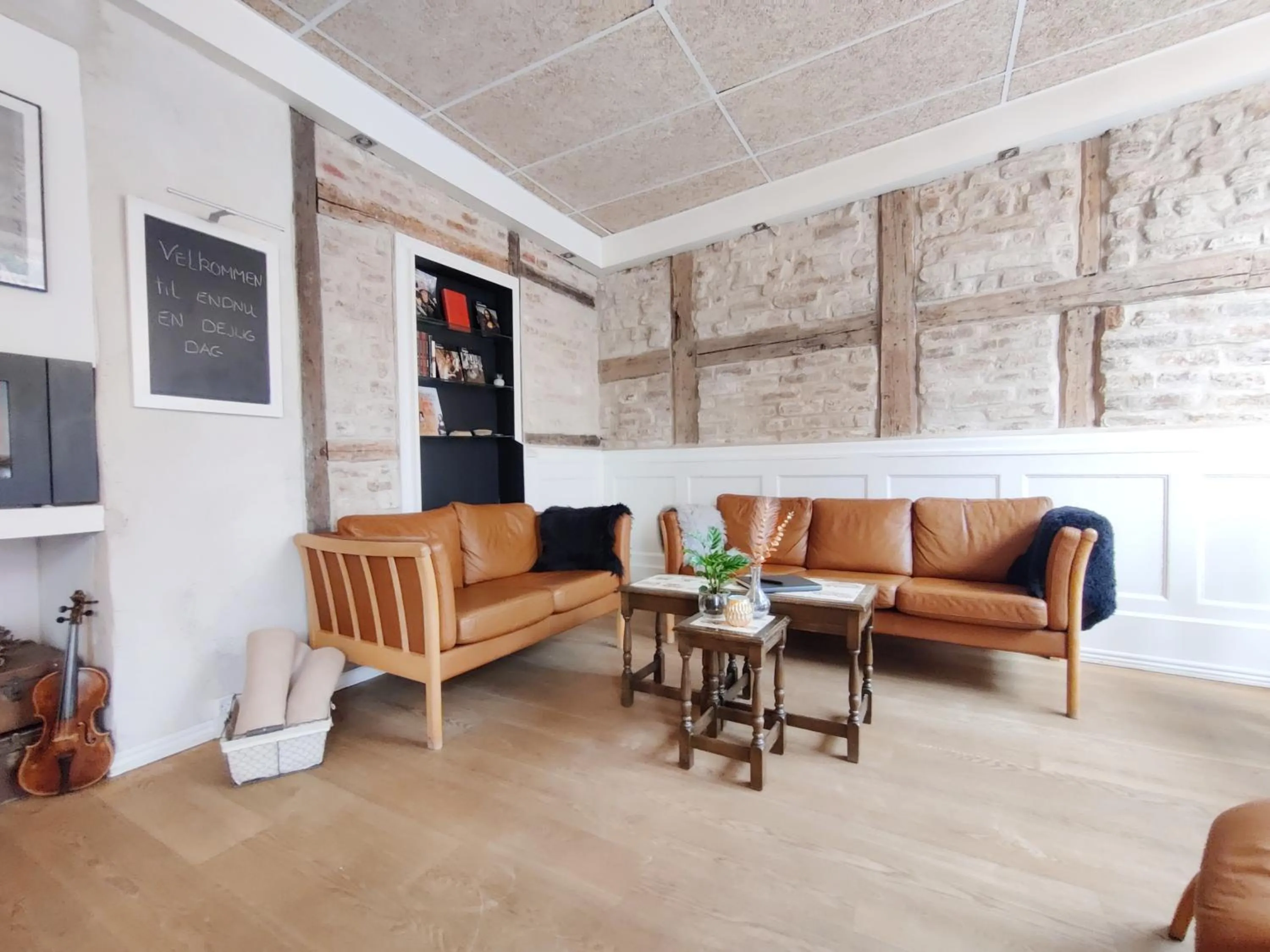 Communal lounge/ TV room in CentralHotellet