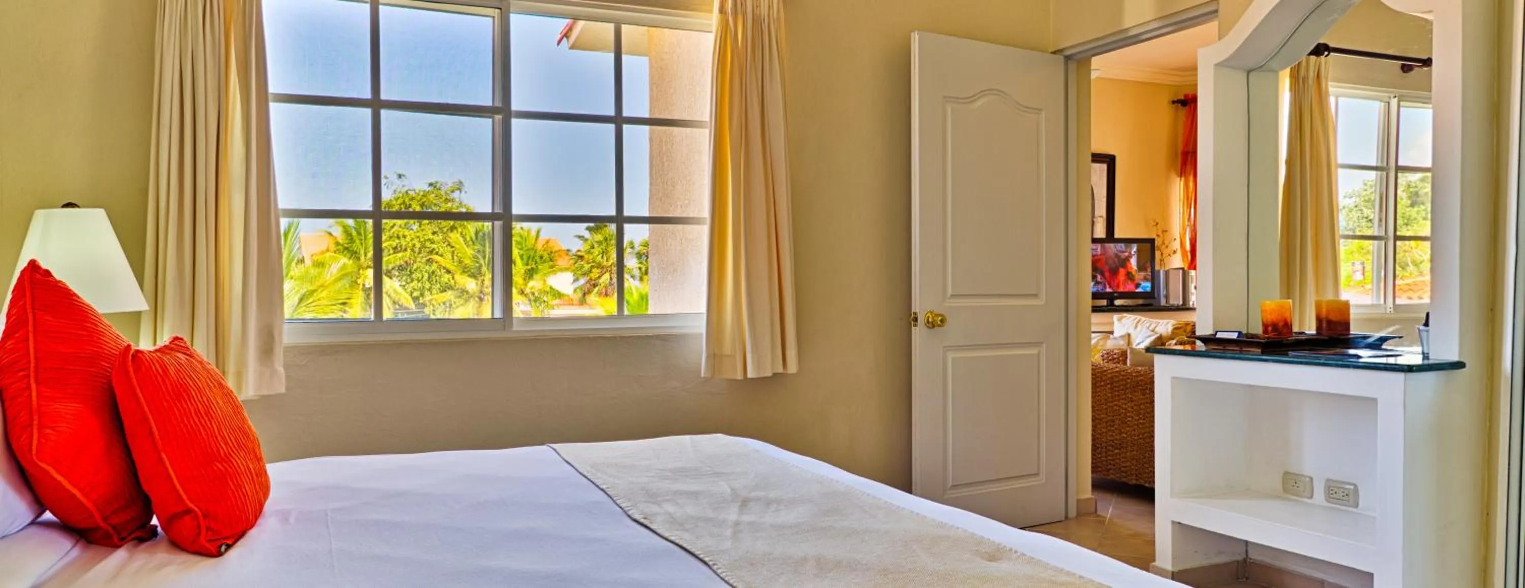 Decorative detail, Bed in Lifestyle Crown Residence Suites