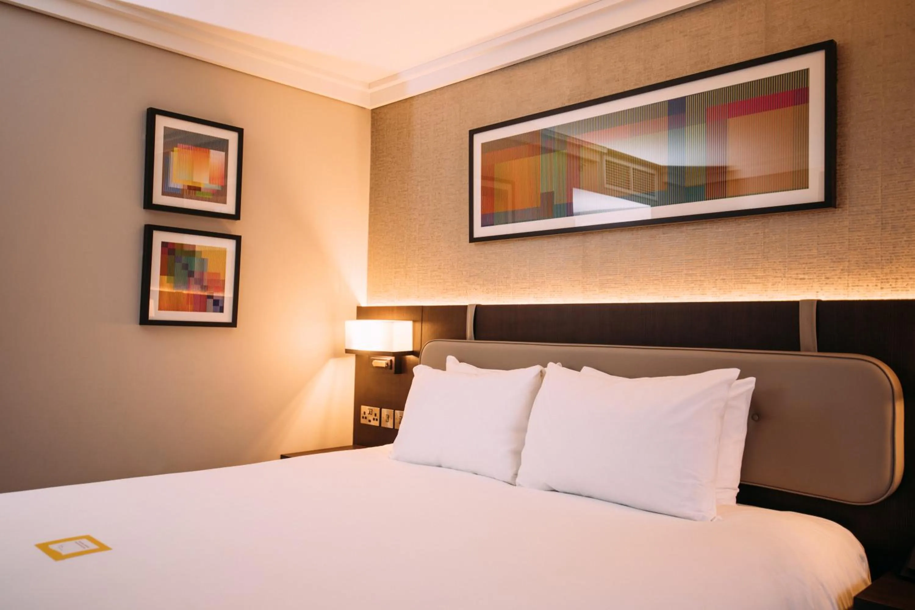 Bedroom, Bed in Crowne Plaza - Belfast by IHG