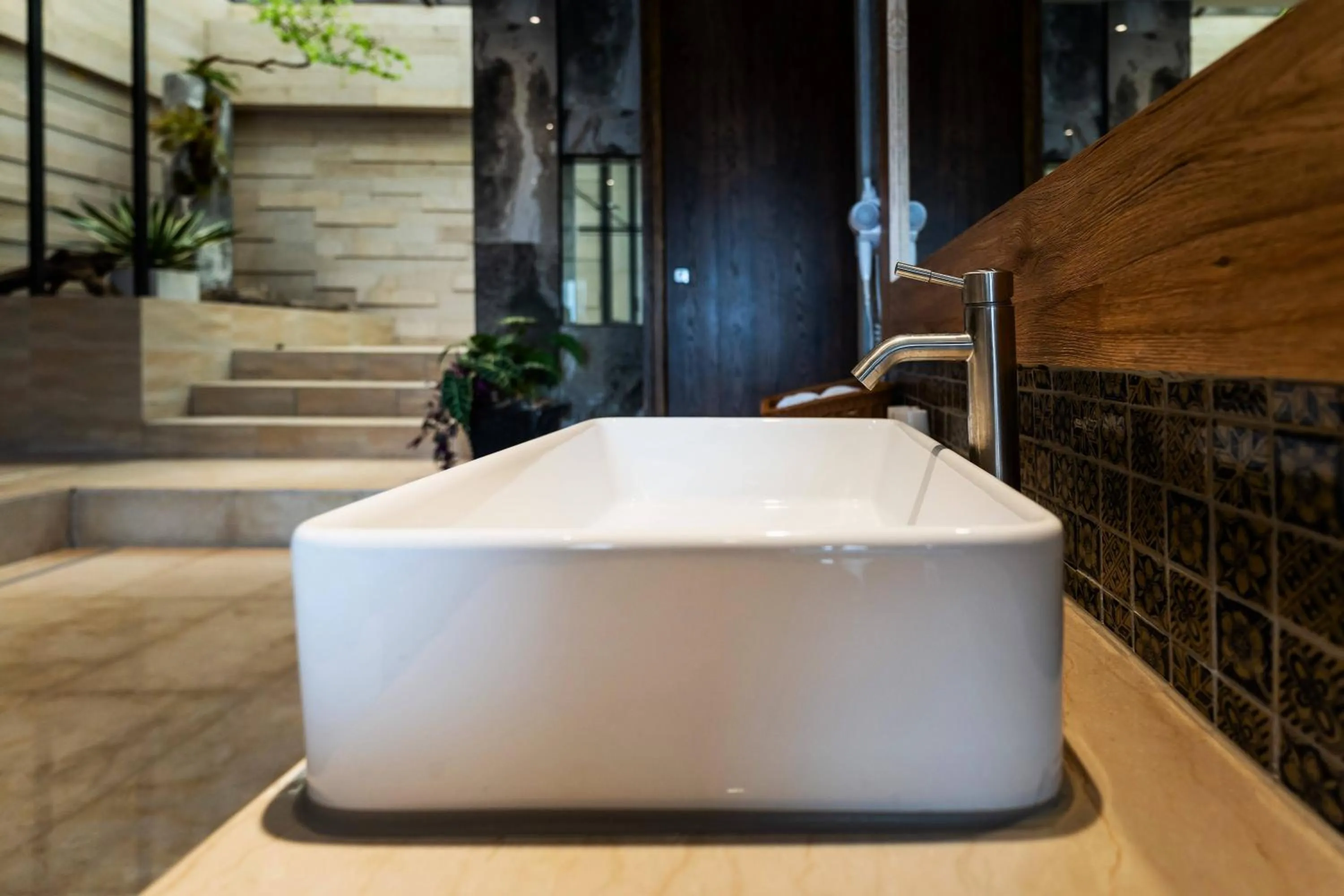 Bathroom in Aquarius Motel