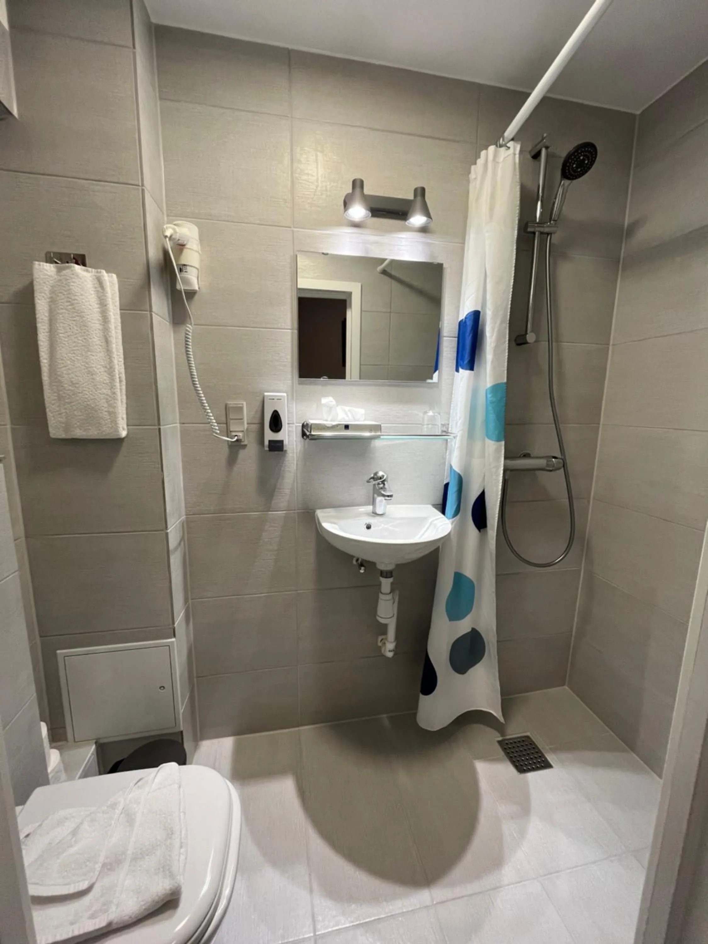 Shower in Hotel Skandia