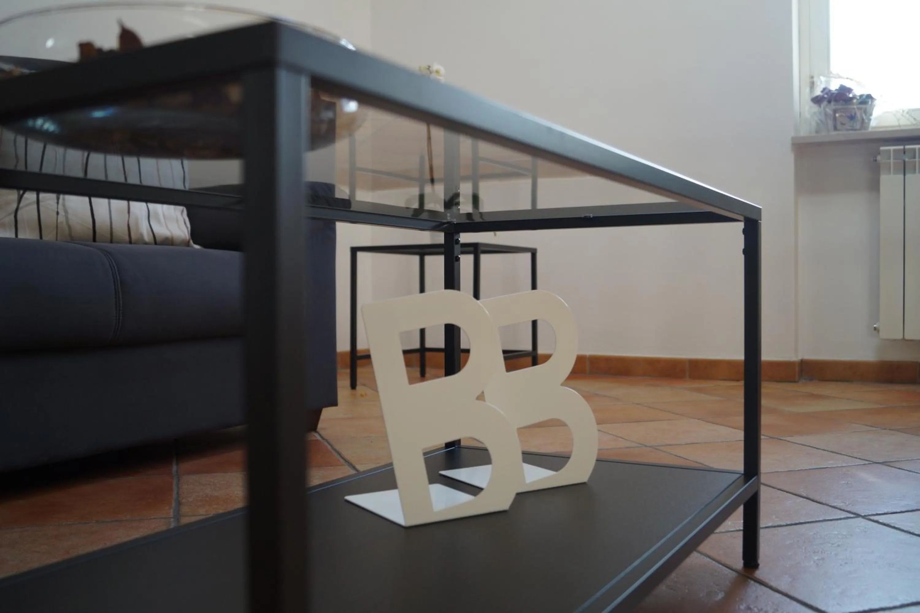 Communal lounge/ TV room in Bonjour Bonheur