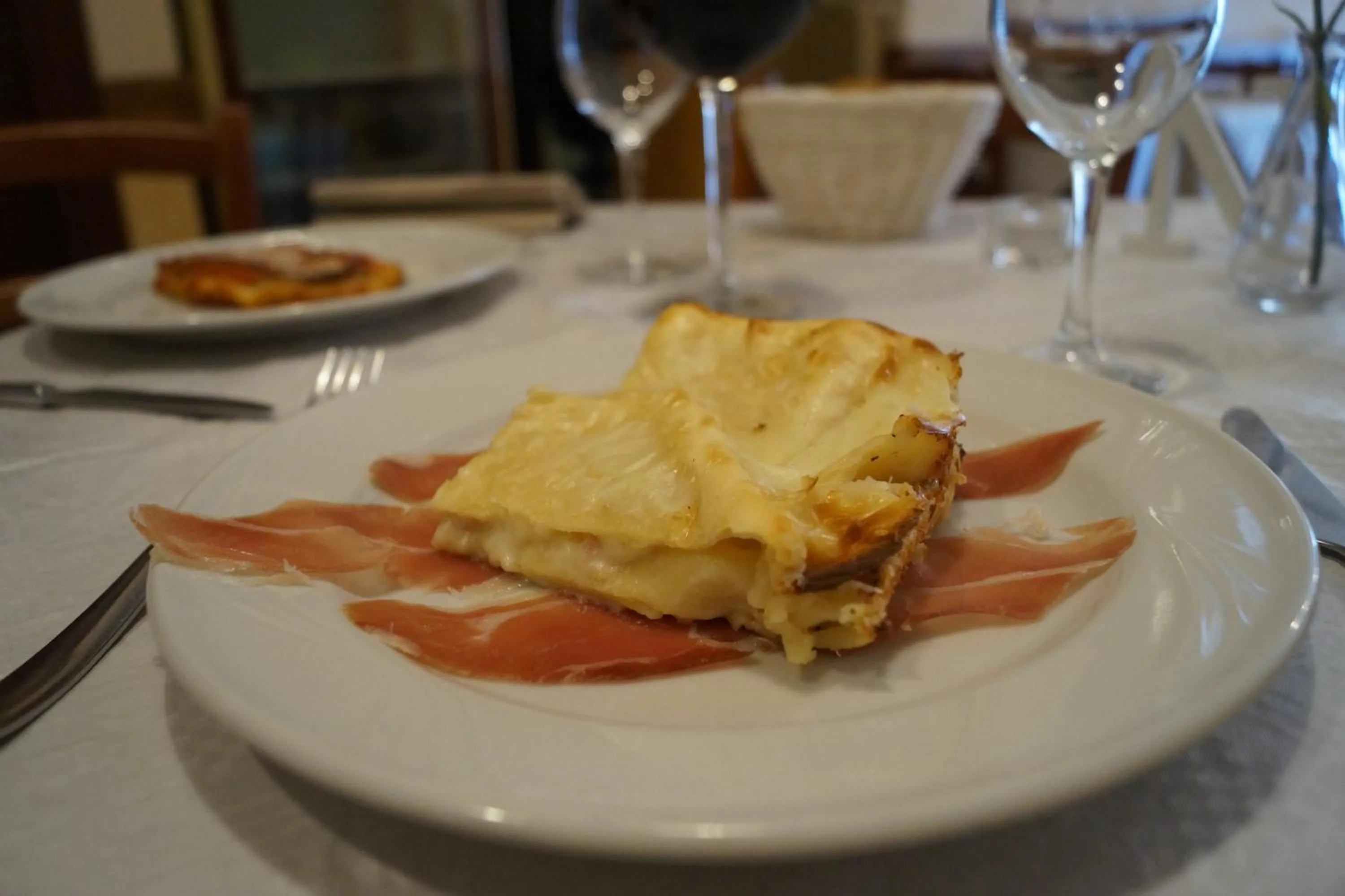 Restaurant/places to eat in Bonjour Bonheur