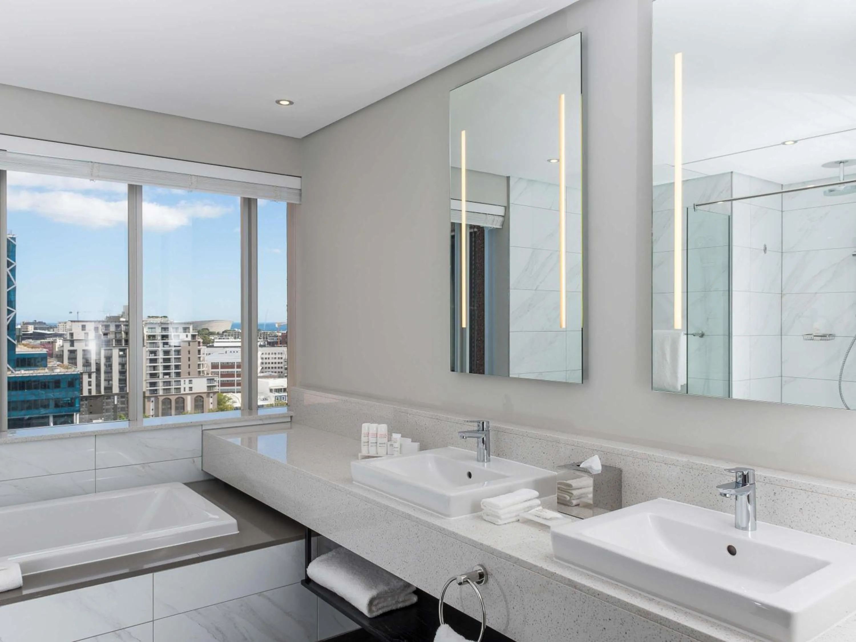 Bedroom in Pullman Cape Town City Centre