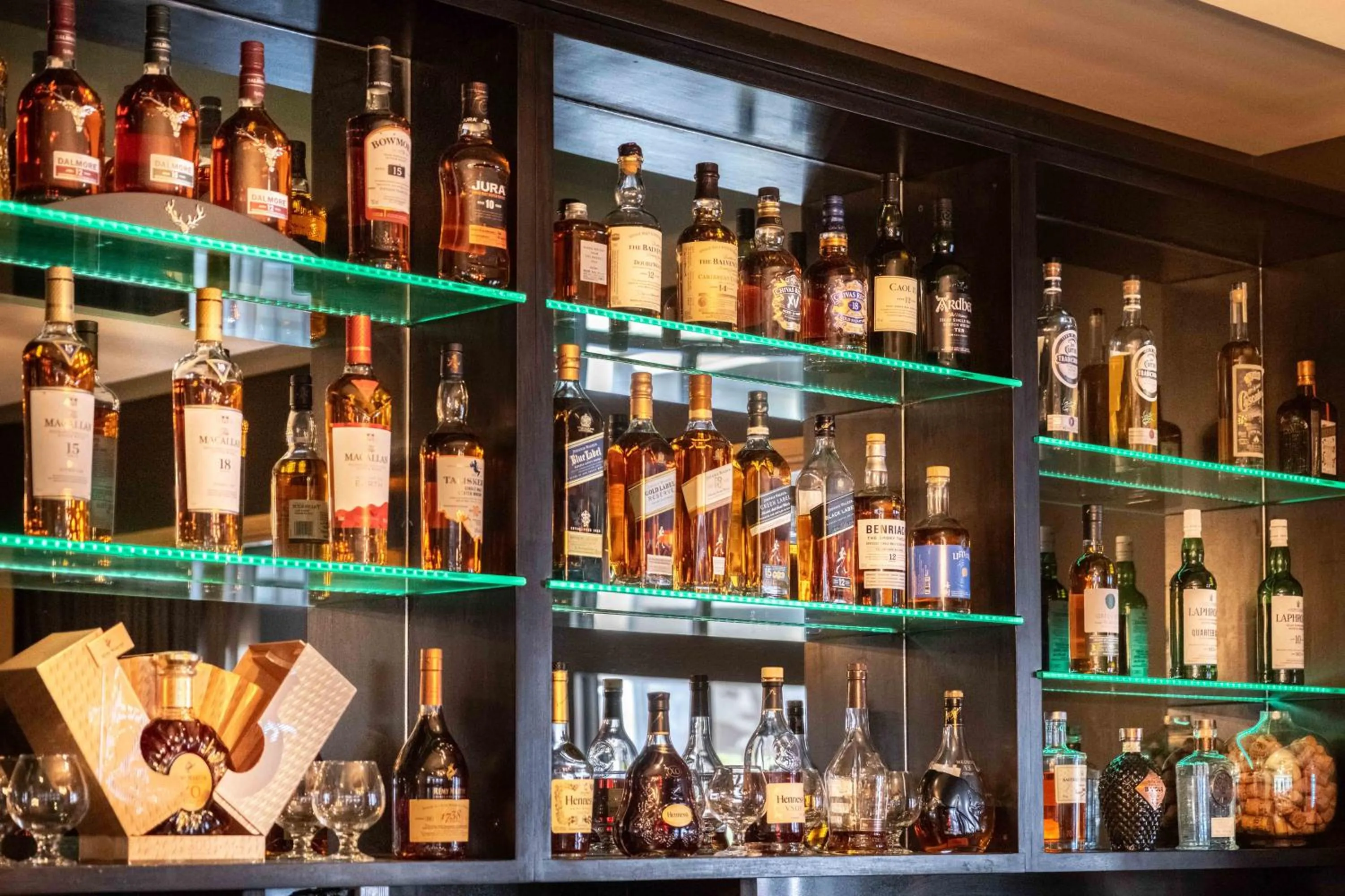 Restaurant/places to eat in Pullman Cape Town City Centre