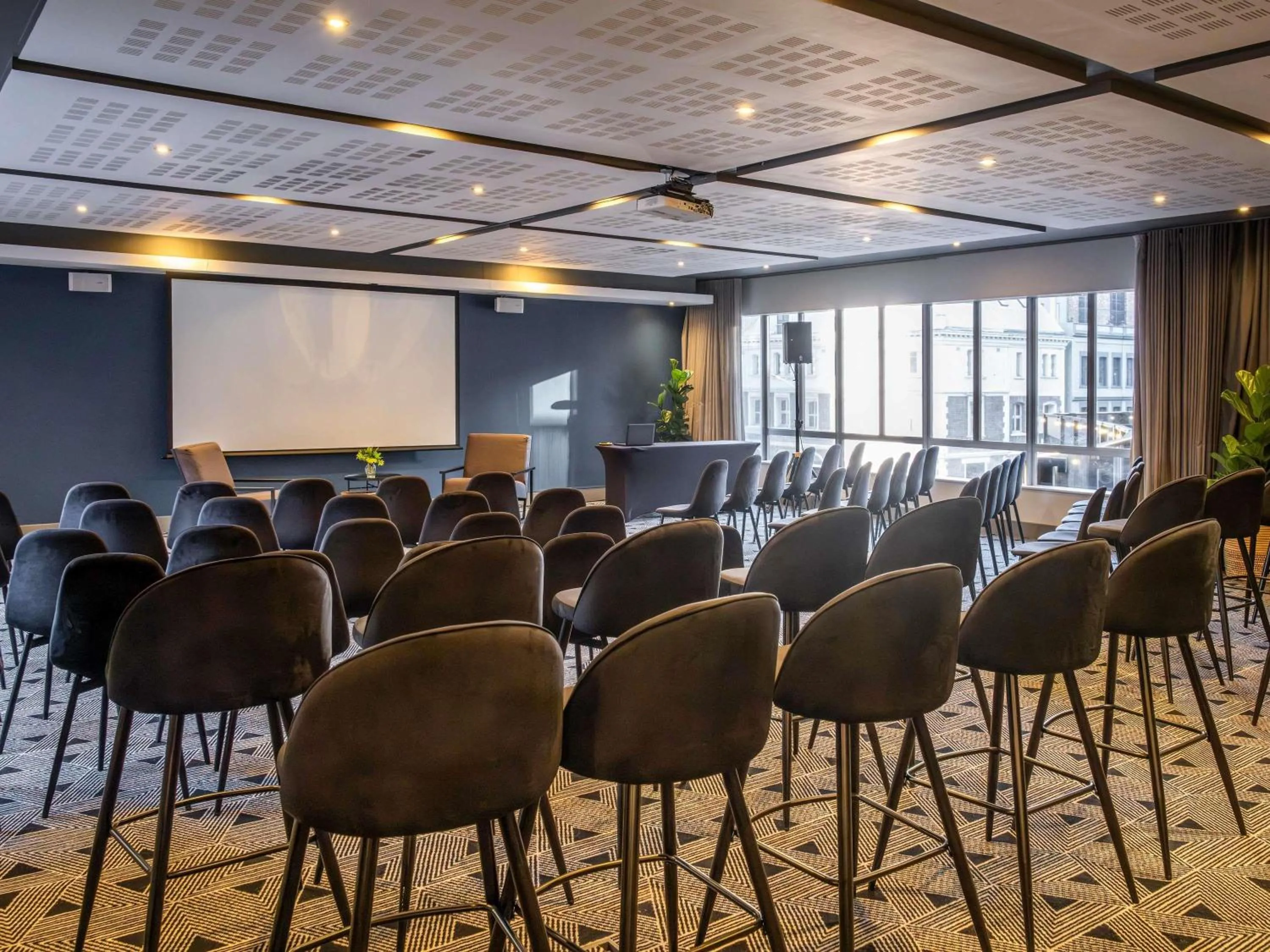 Meeting/conference room in Pullman Cape Town City Centre