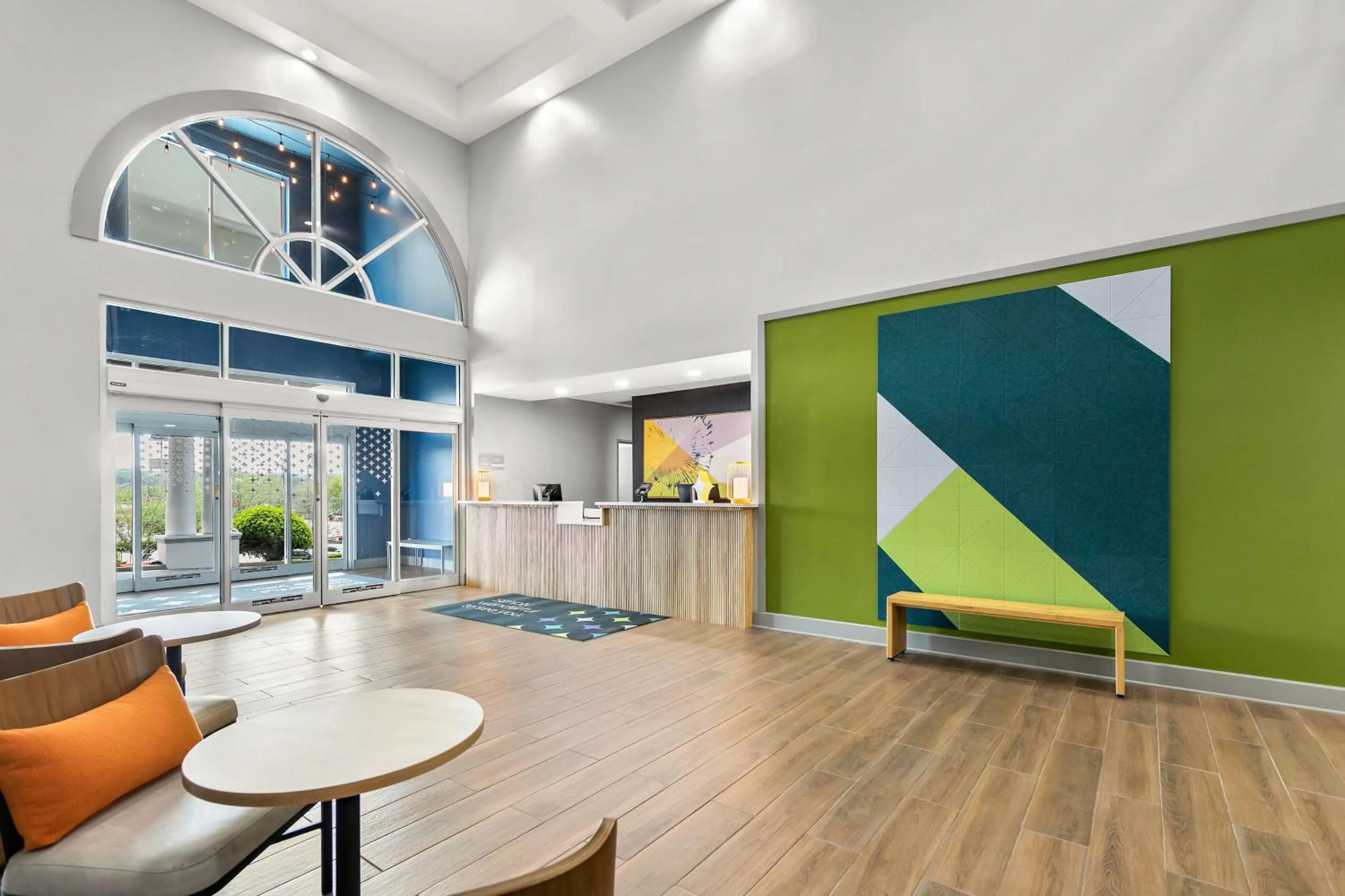 Lobby or reception in Country Inn & Suites by Radisson, Commerce, GA Near SK Battery Plant