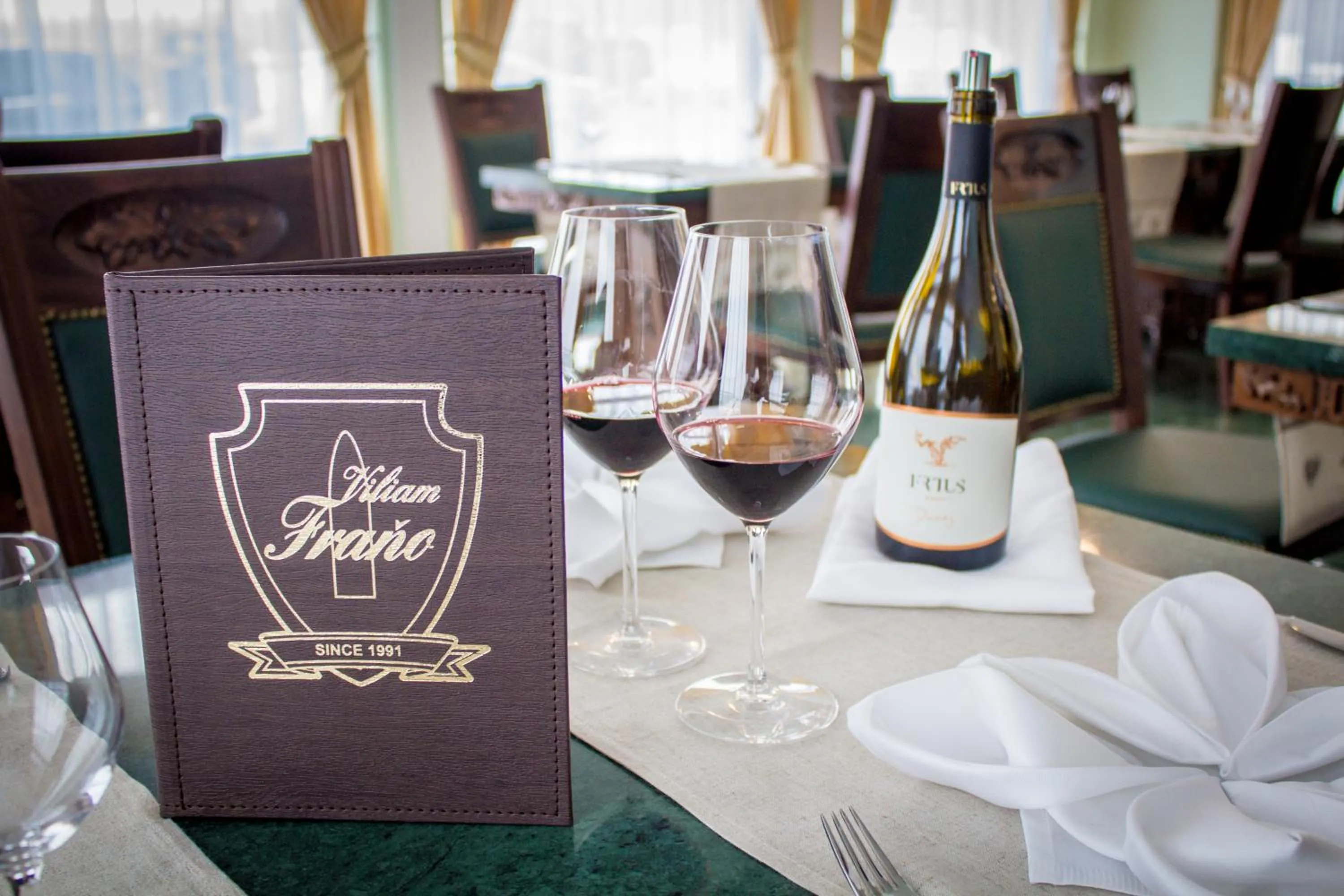 Drinks, Restaurant/Places to Eat in Hotel Viliam Frano