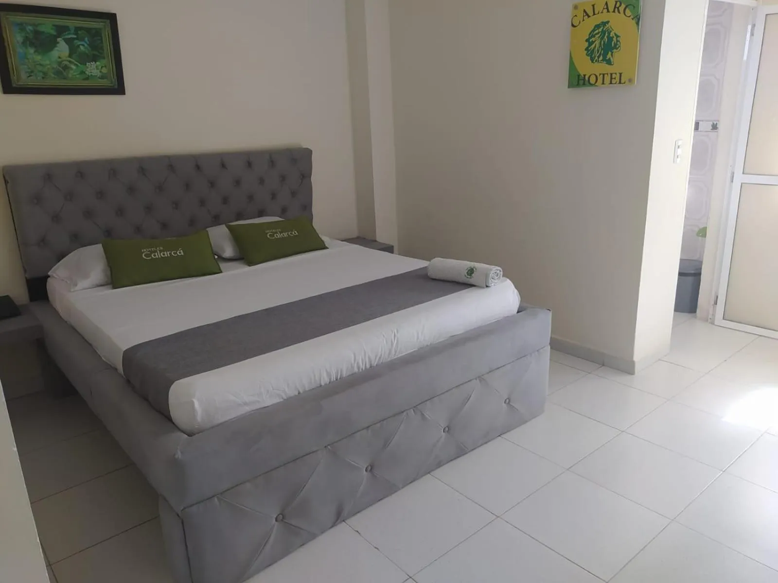 Bed in Hotel Calarca N1