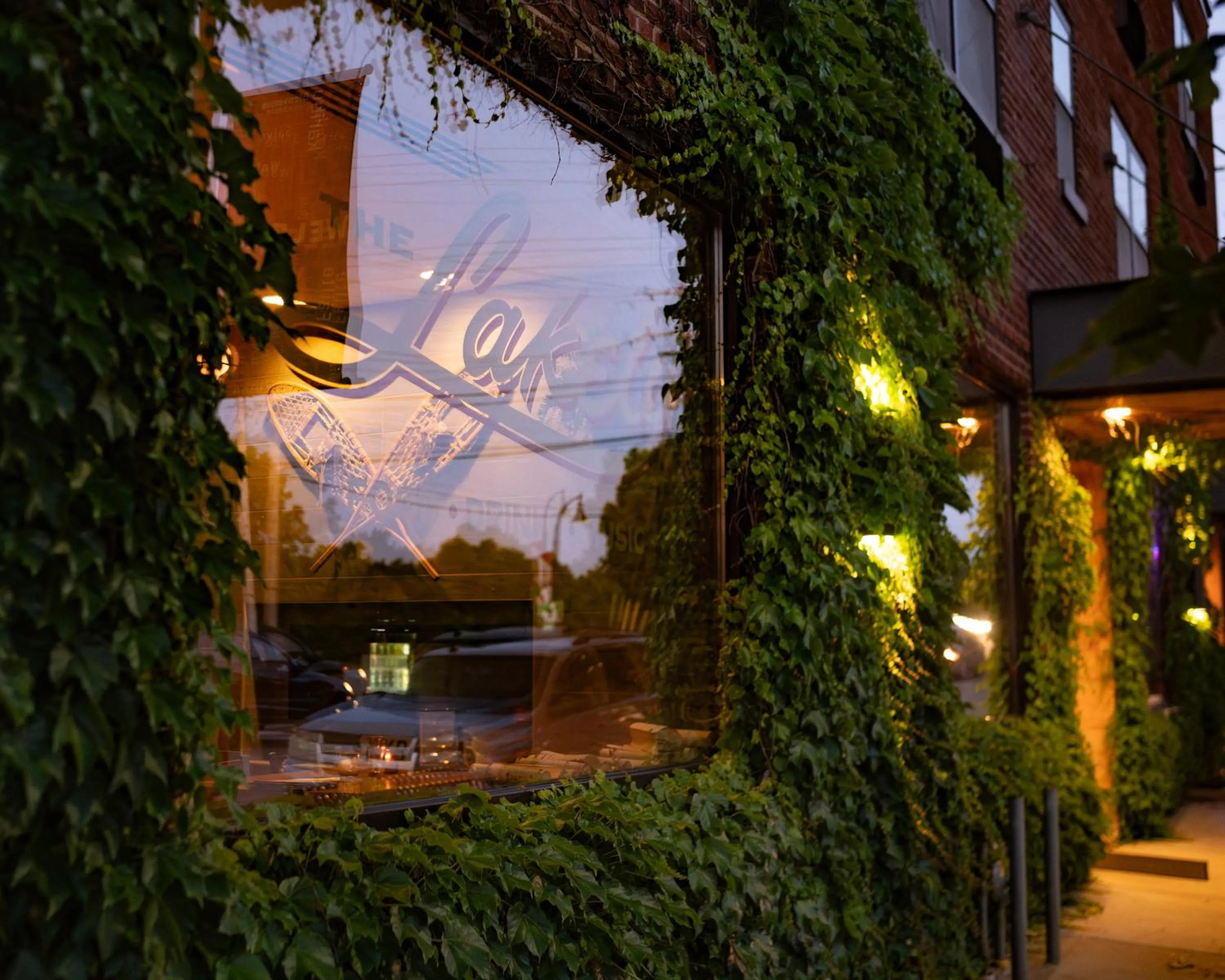 Restaurant/places to eat in The Oxbow Hotel