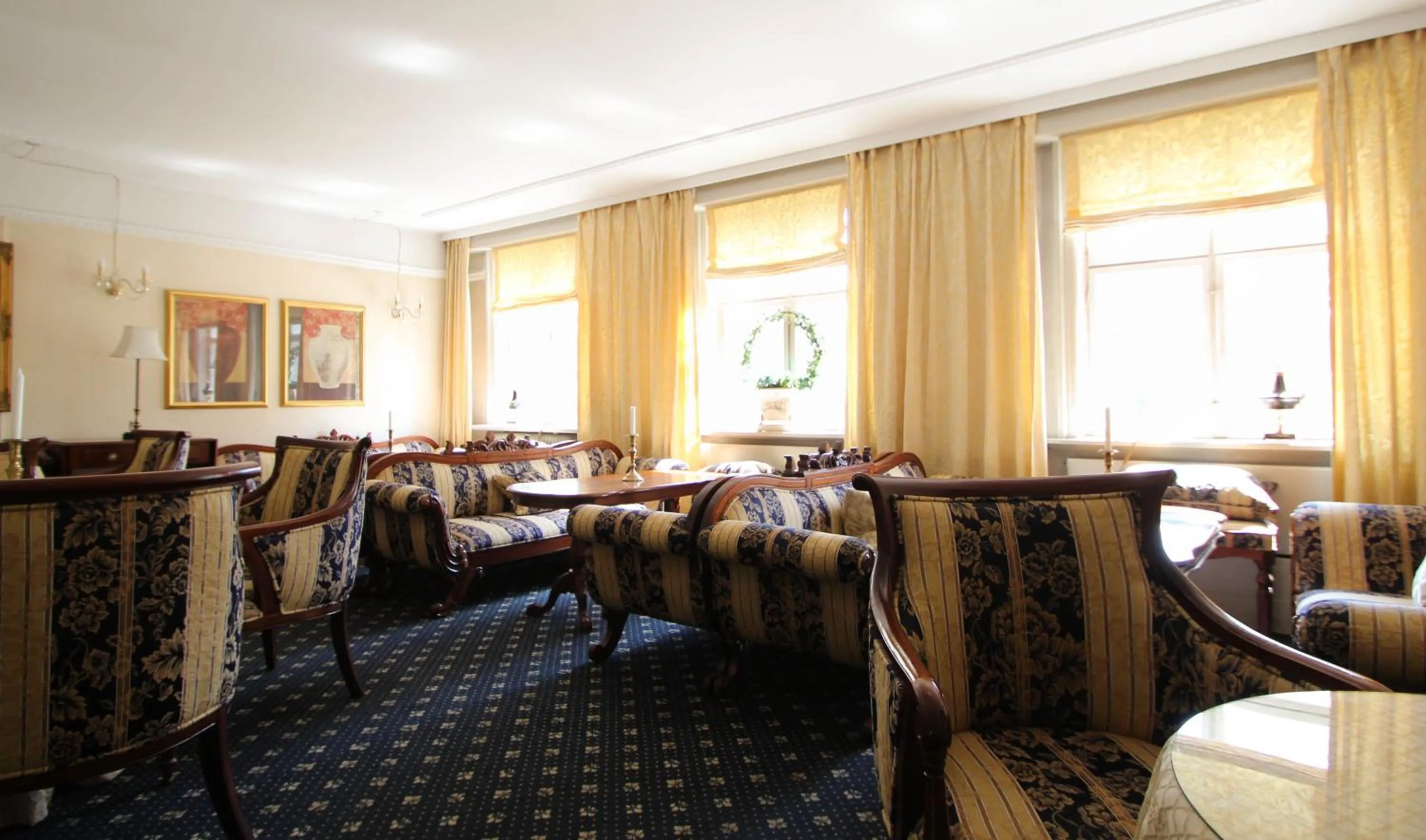 Lounge or bar in Sauntehus Castle Hotel