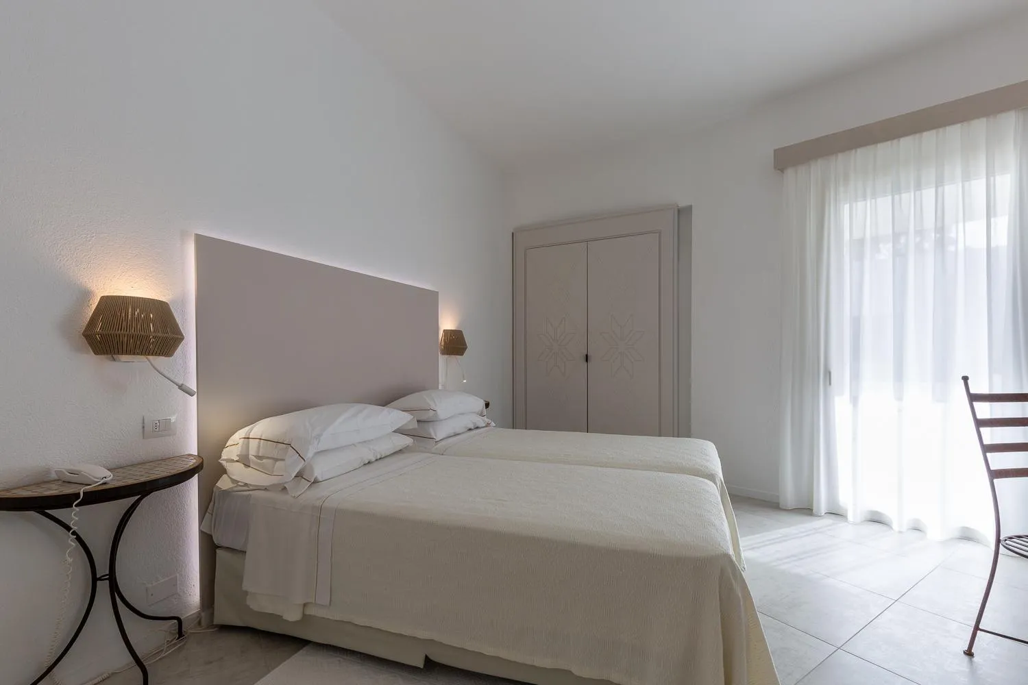 Bedroom, Bed in Hotel Flamingo