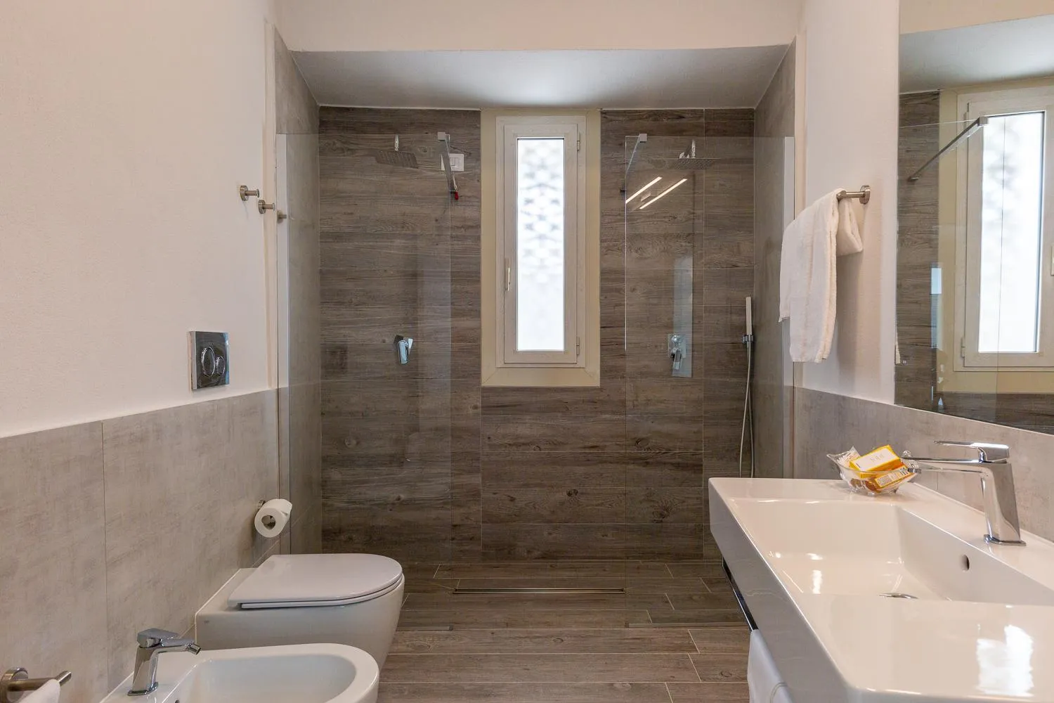 Bathroom in Hotel Flamingo