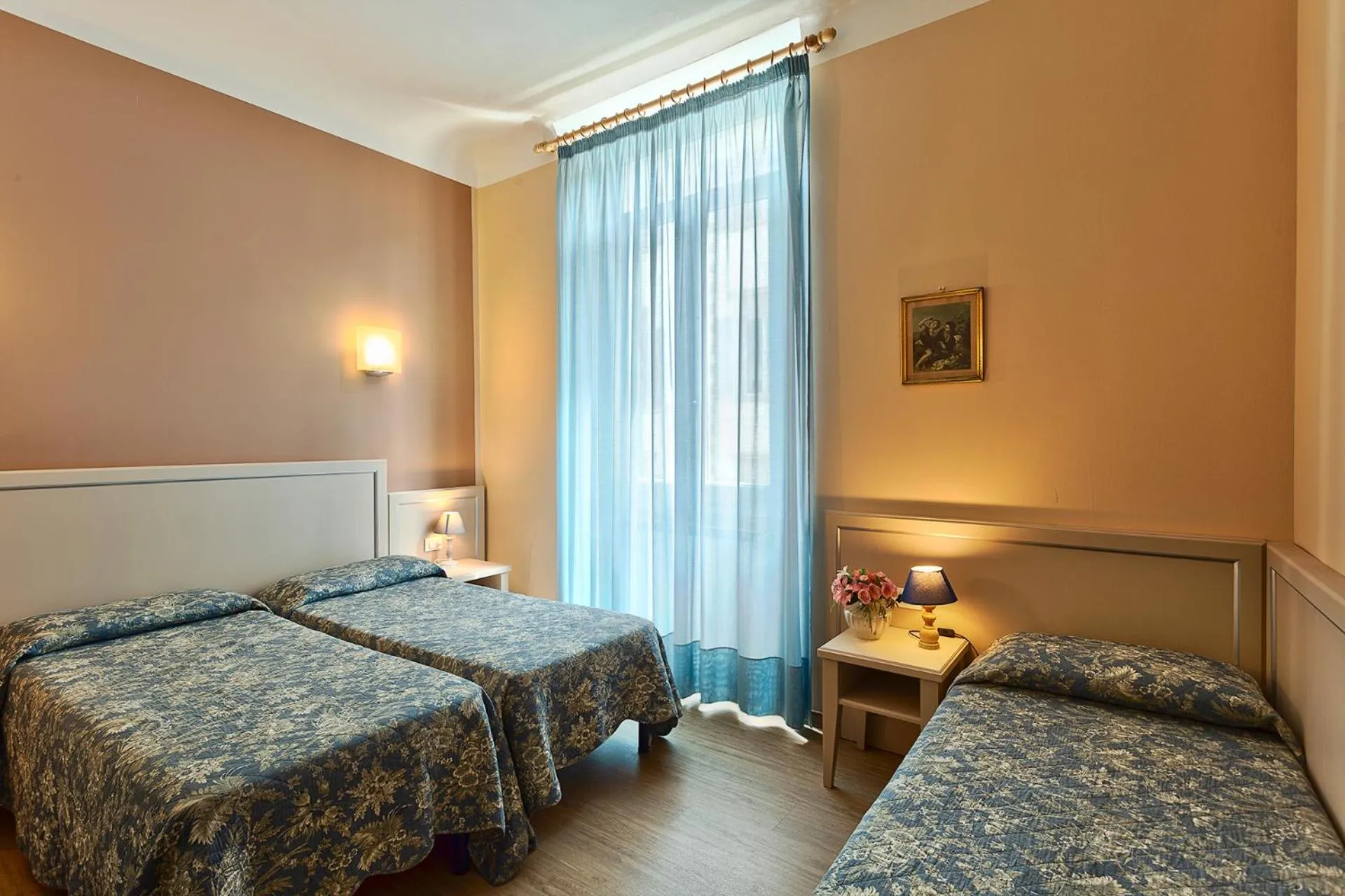 Photo of the whole room, Bed in Hotel Eden