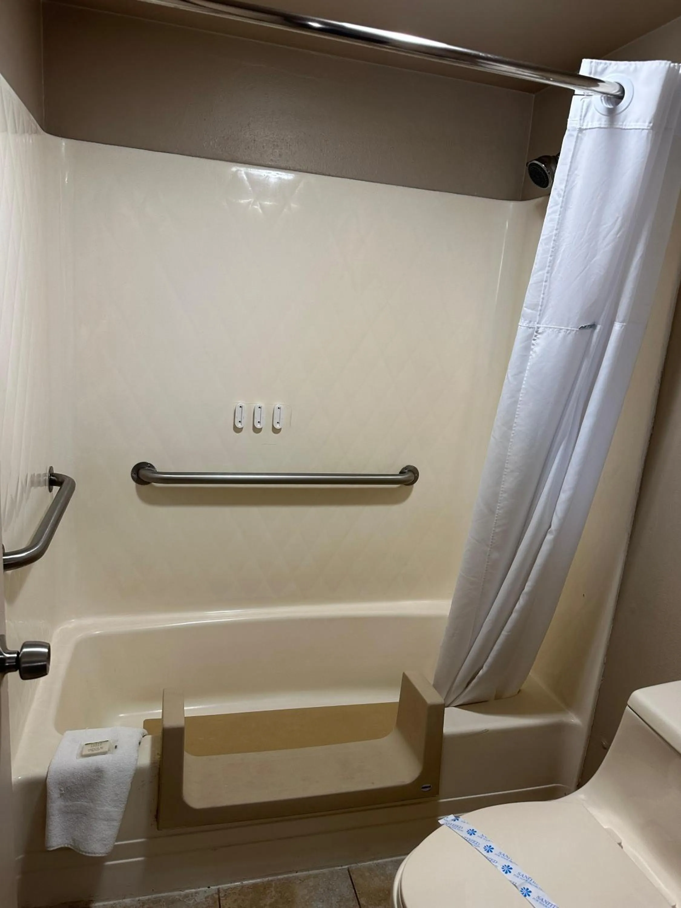 Shower in Travelodge by Wyndham Florence
