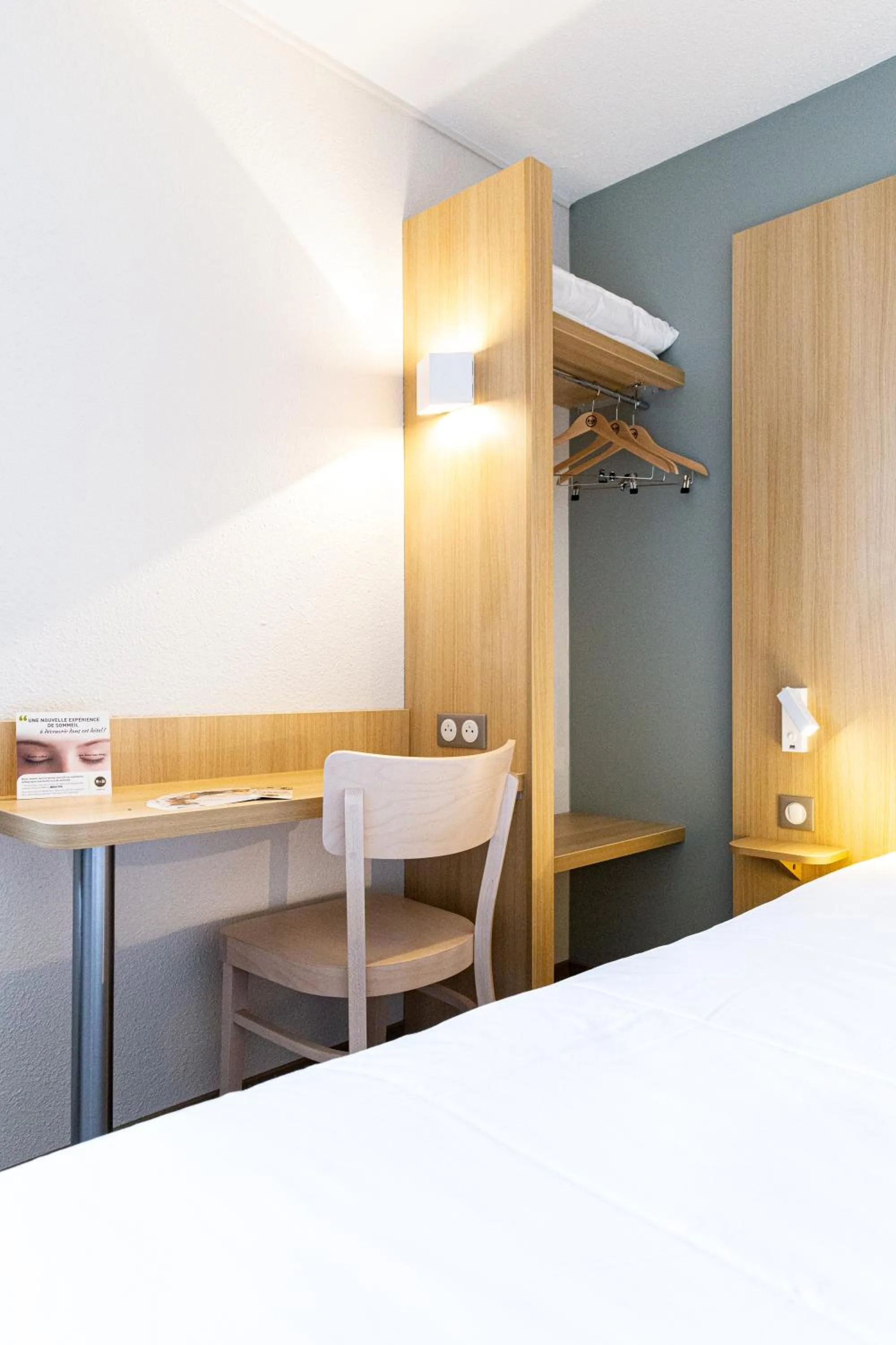 Bedroom, Bed in B&B HOTEL Angers Parc Expos