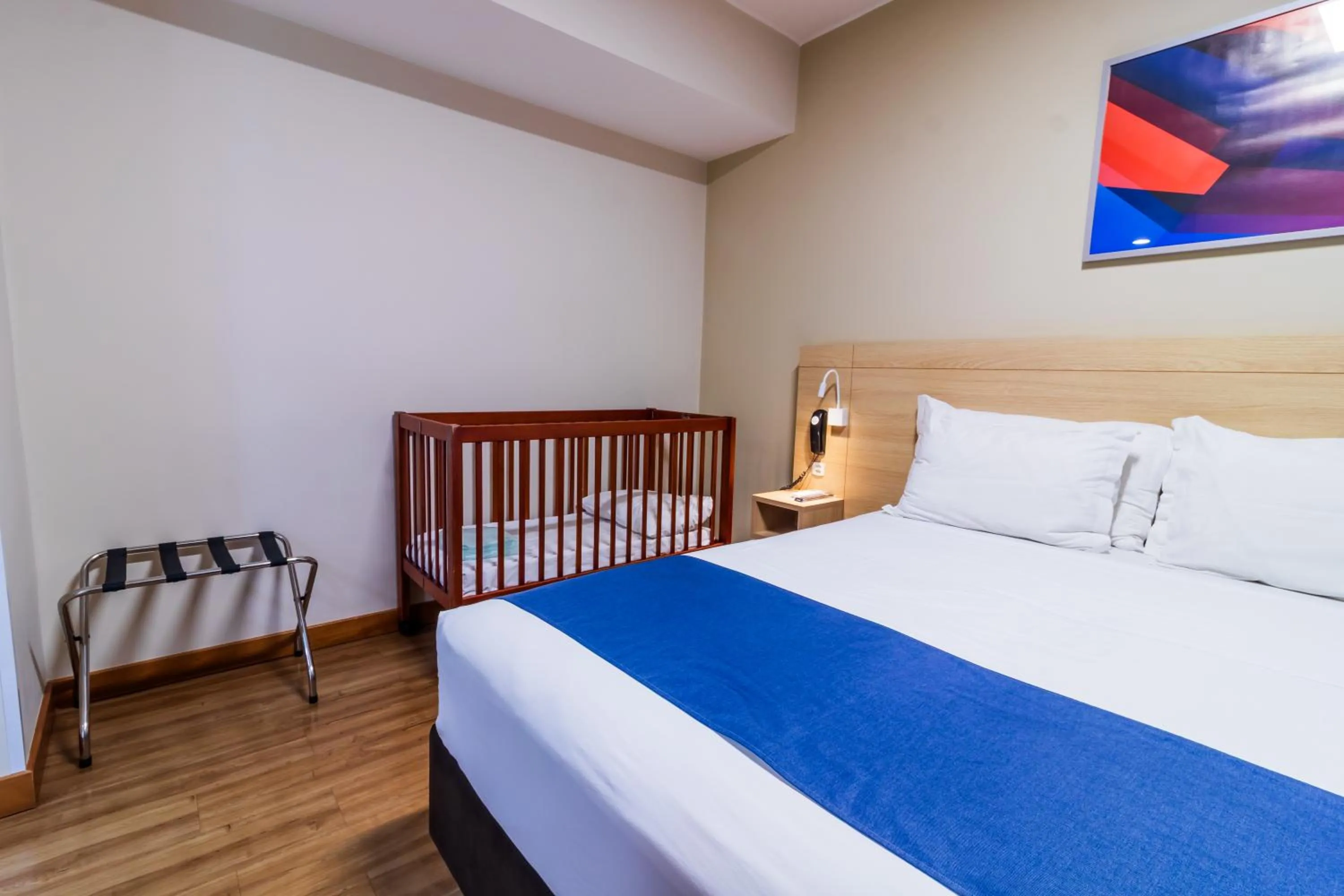 Bed in Luds Comfort Hotel