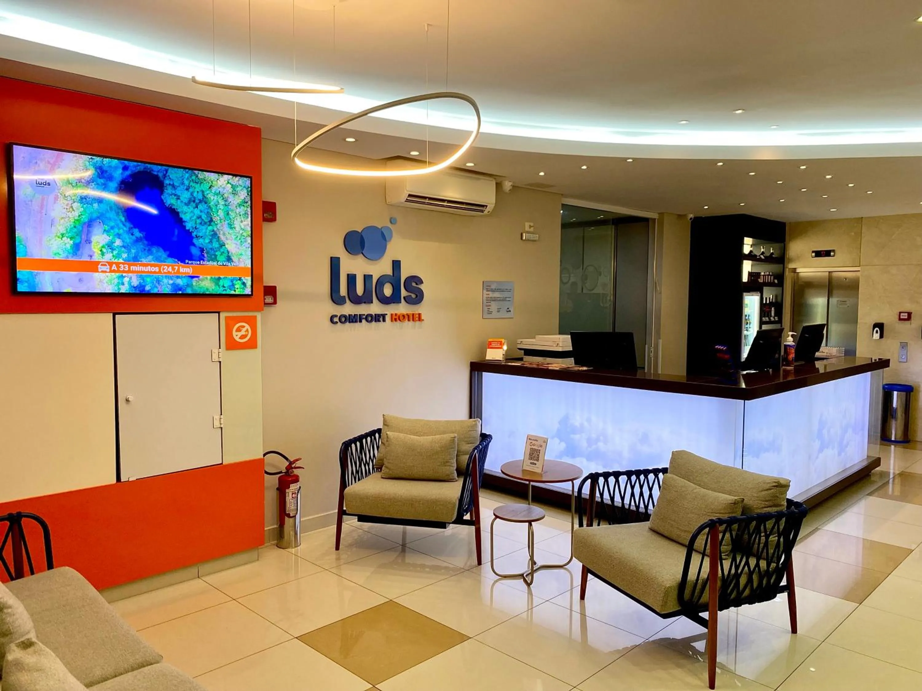 Lobby or reception in Luds Comfort Hotel