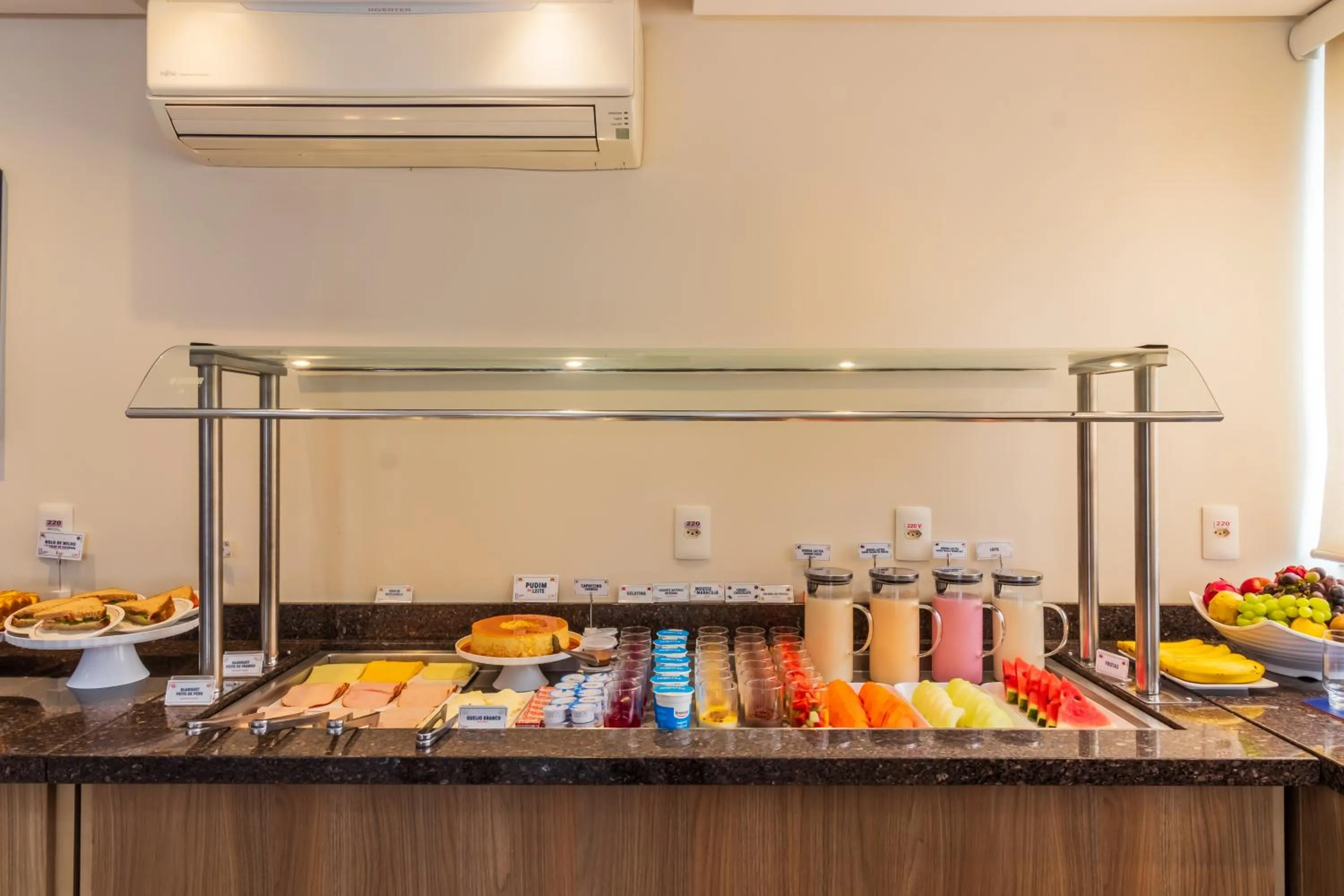 Breakfast in Luds Comfort Hotel