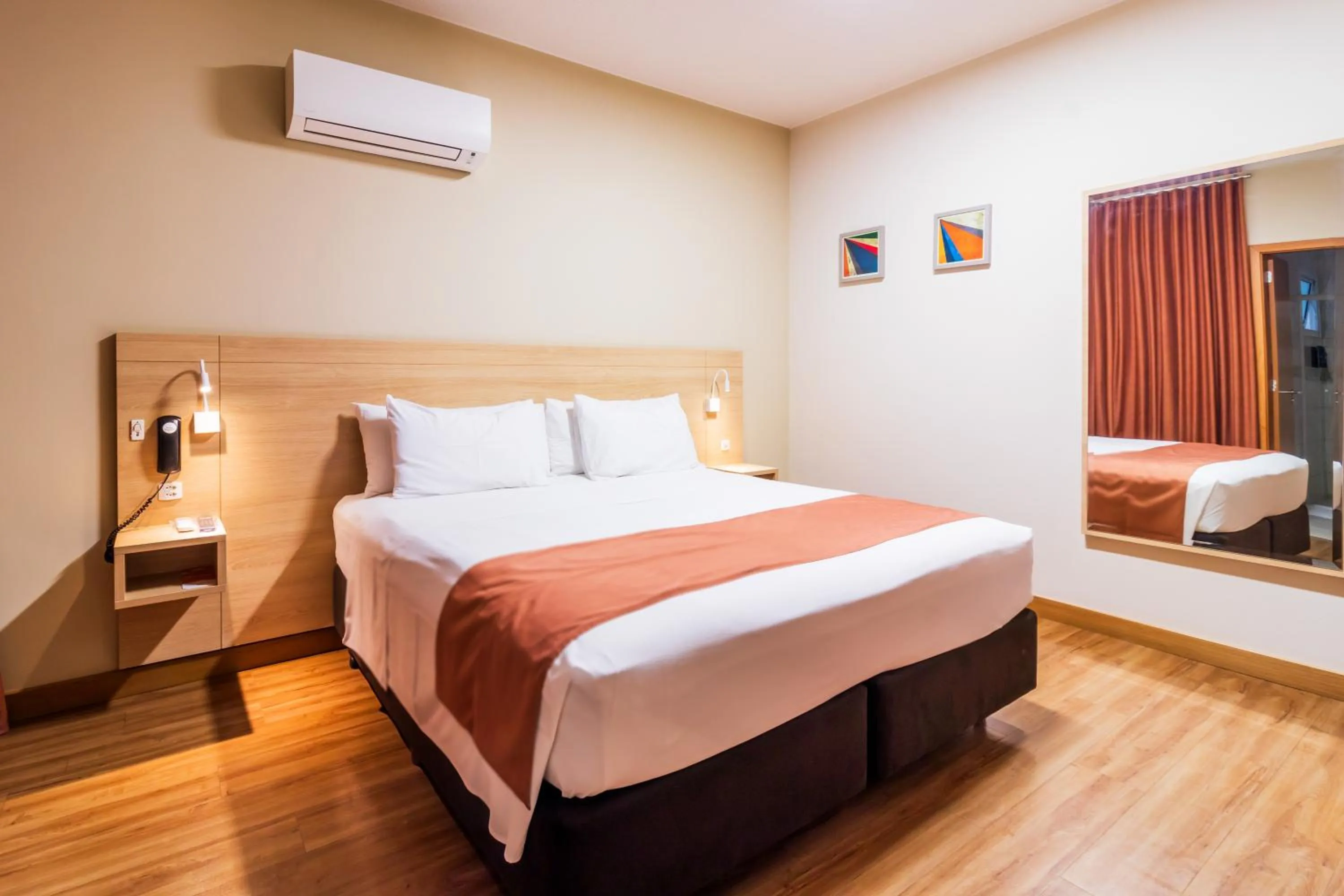 Bed in Luds Comfort Hotel