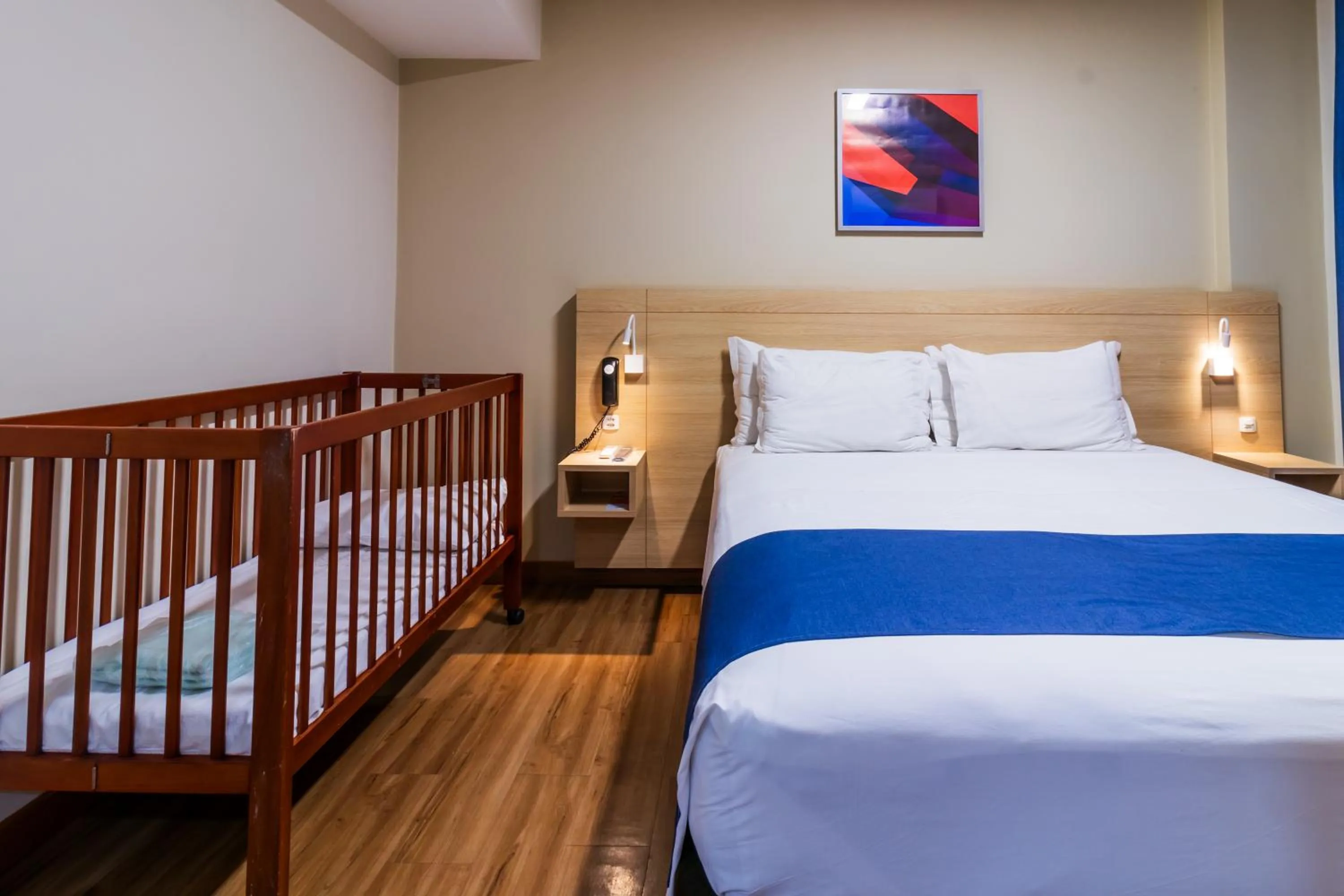 Bed in Luds Comfort Hotel