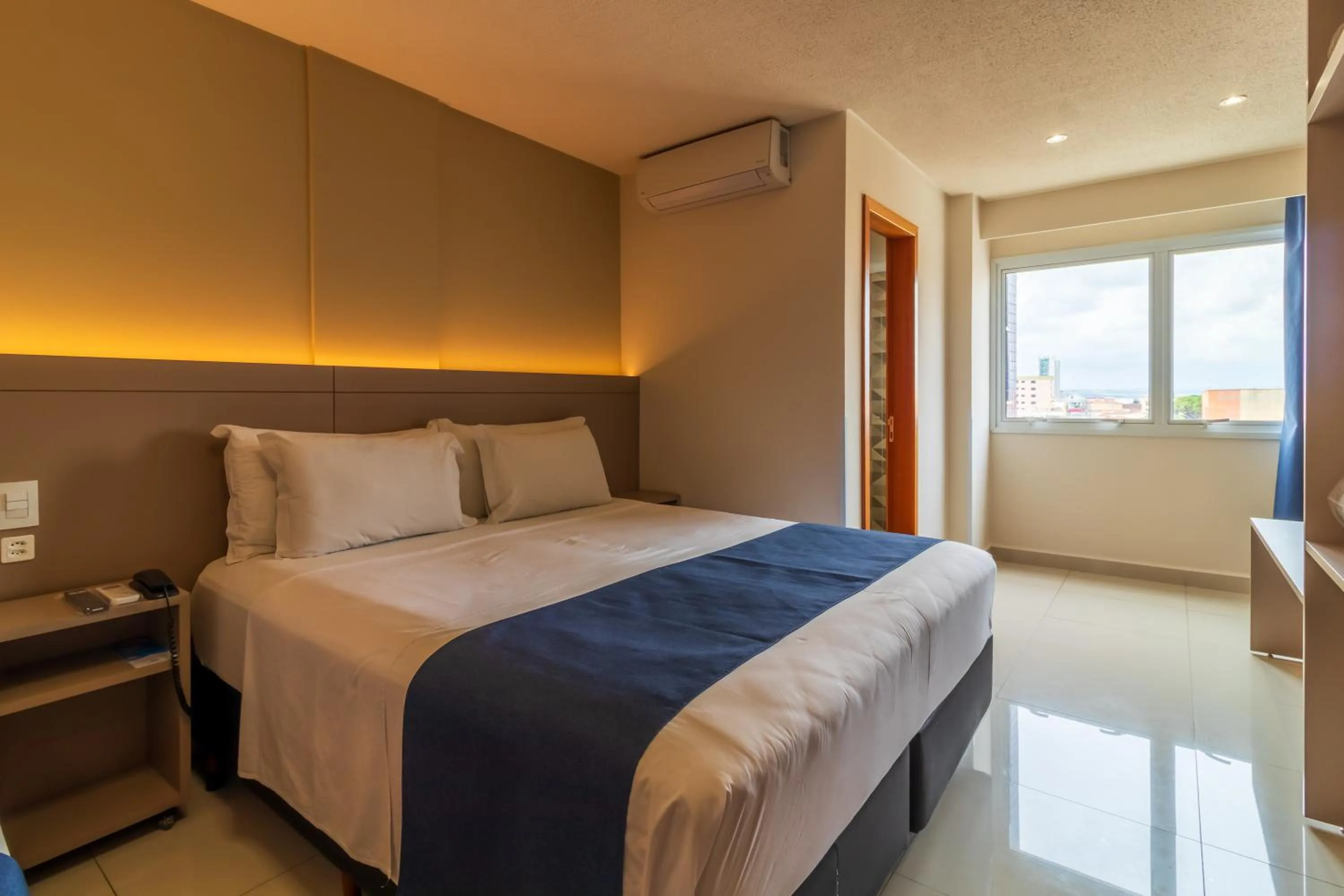 Bed in Luds Comfort Hotel