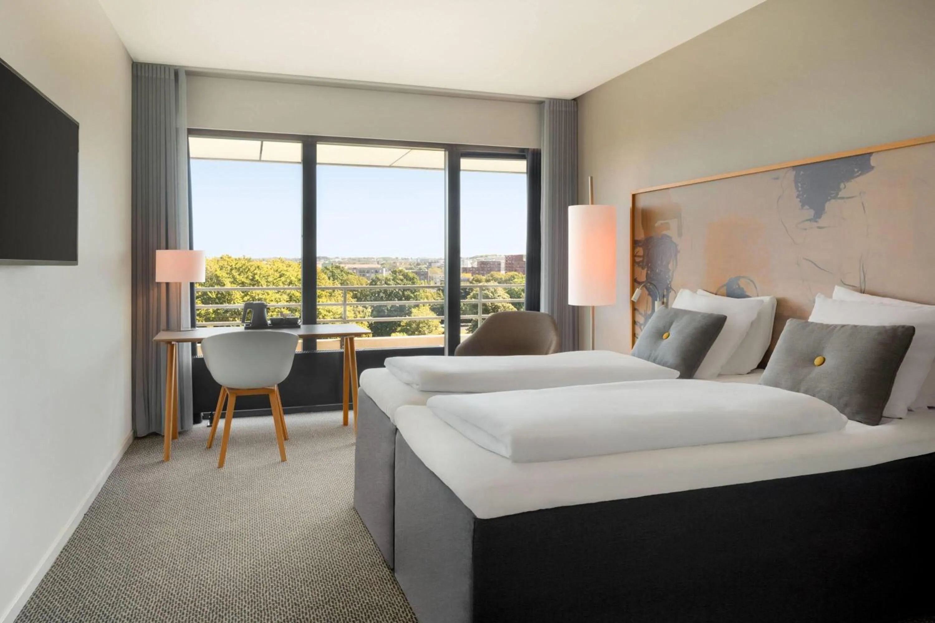 Photo of the whole room, Bed in Comwell Hvide Hus Aalborg, Dolce by Wyndham