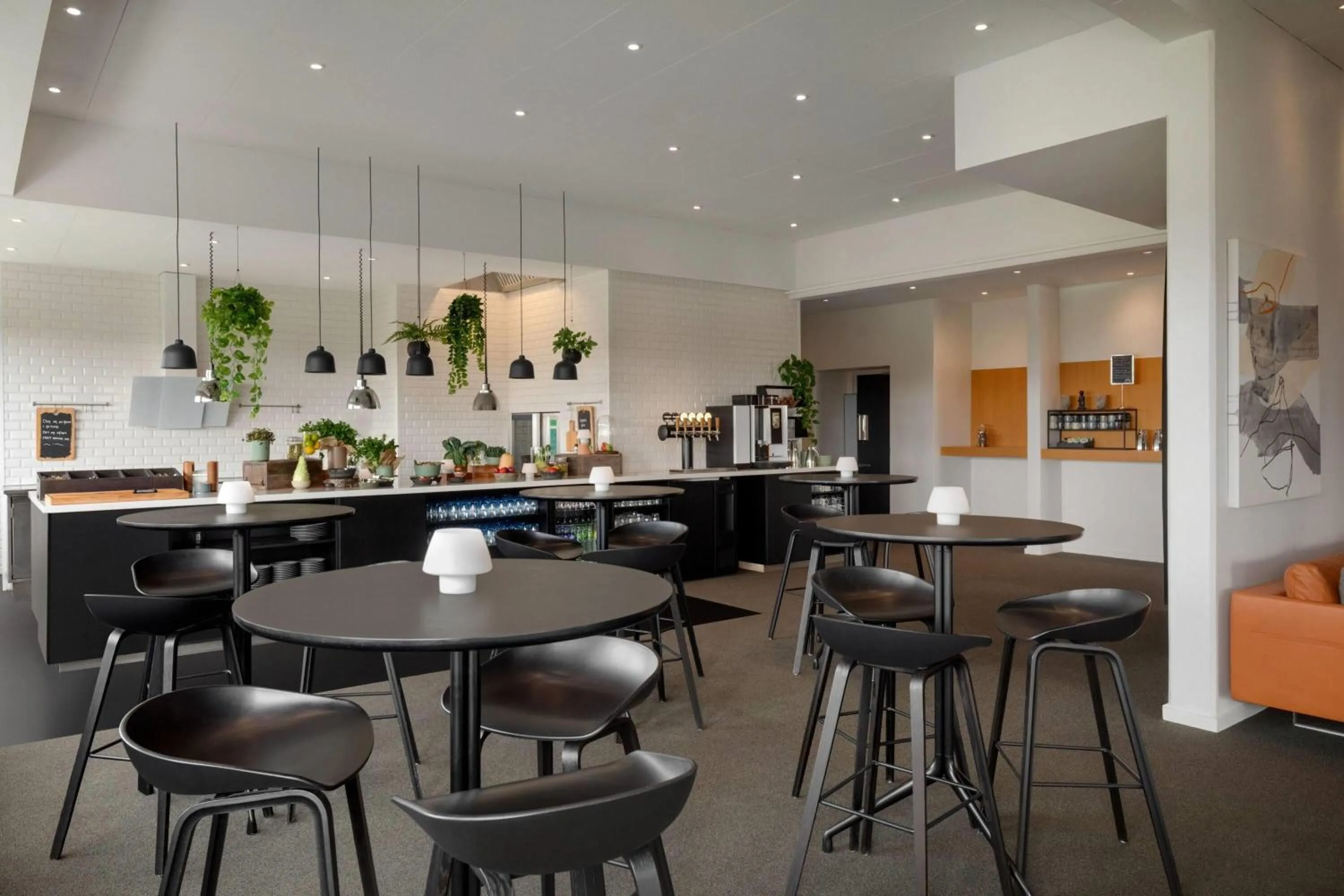 Restaurant/places to eat in Comwell Hvide Hus Aalborg, Dolce by Wyndham