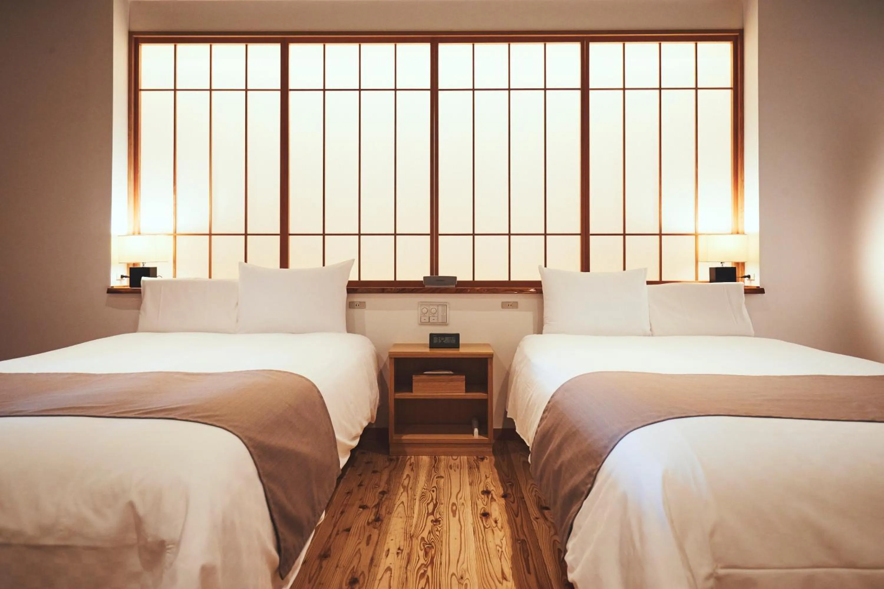 Bedroom, Bed in Sui Suwako