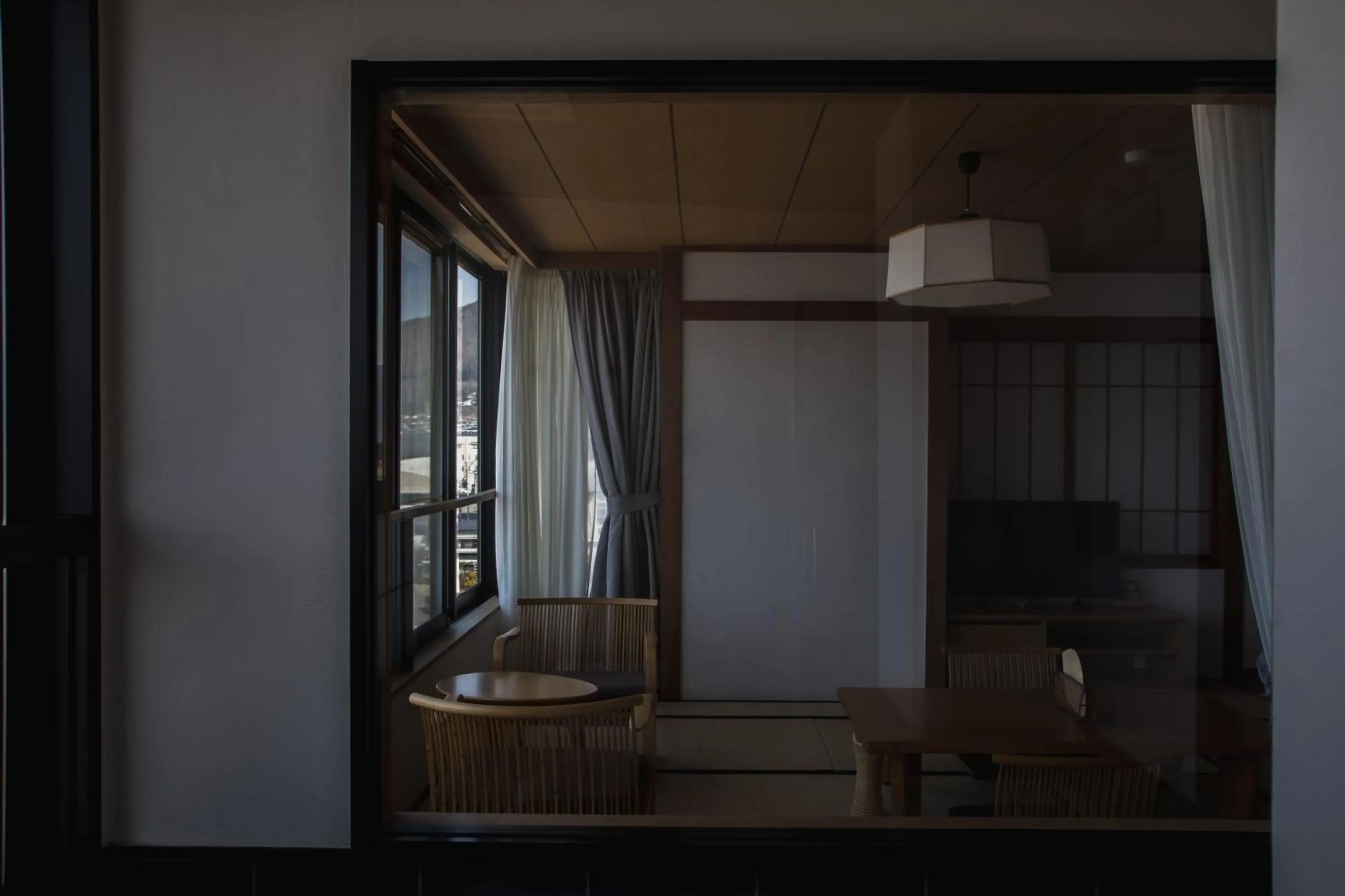 Photo of the whole room in Sui Suwako