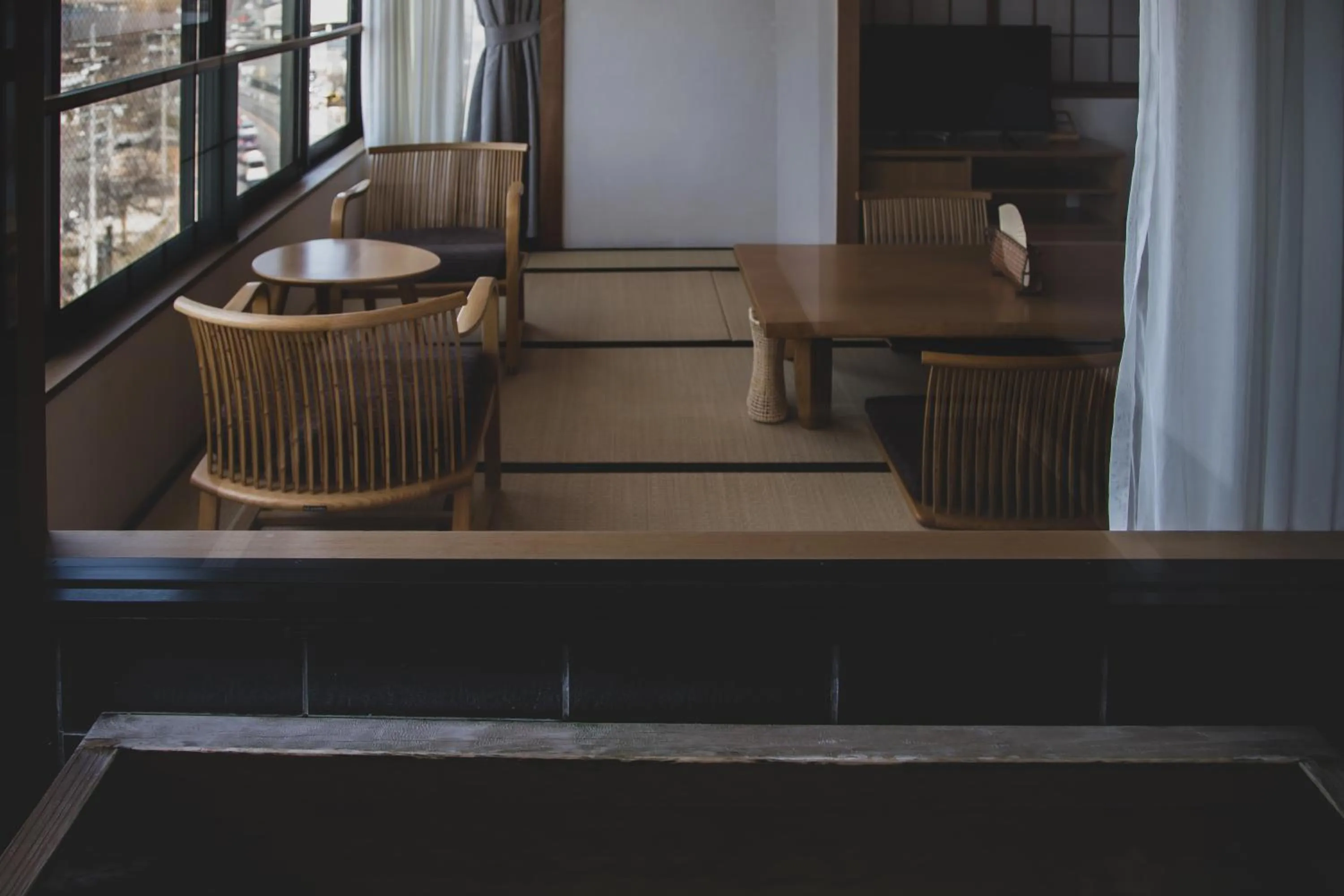 Photo of the whole room in Sui Suwako