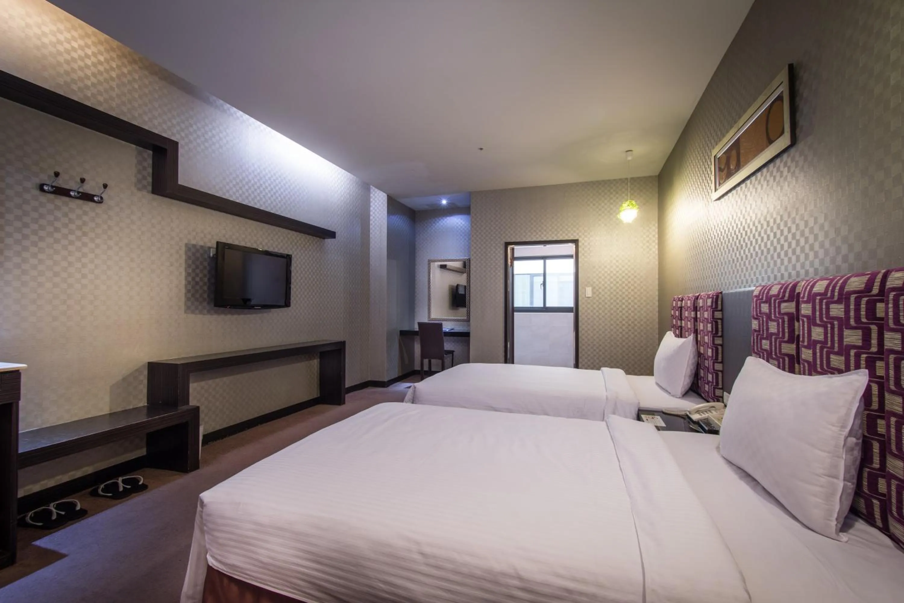 bunk bed, Bed in Esun Villa Hotel