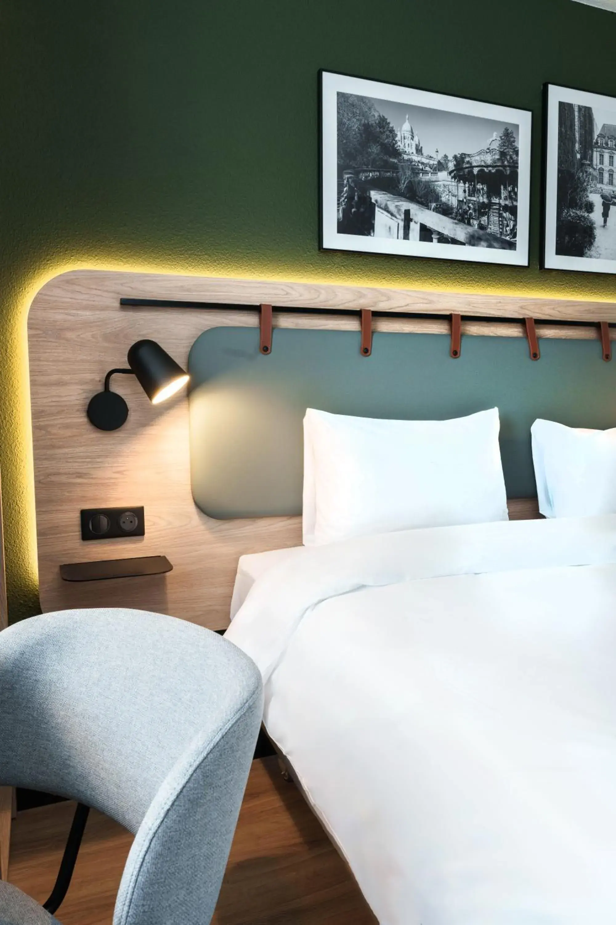 Standard Queen Room with One Sofa Bed in Campanile Lyon Centre - Gare Perrache - Confluence Standard Queen Room with One Sofa Bed in Campanile Lyon Centre - Gare Perrache - Confluence