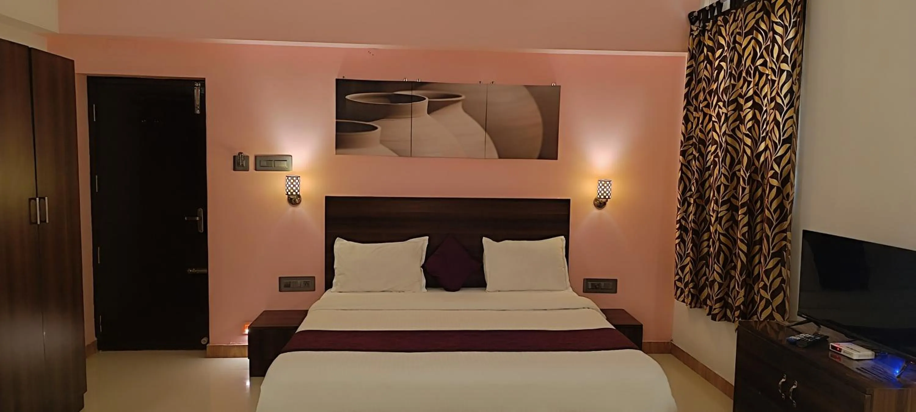 Bedroom, Bed in Premier Inn