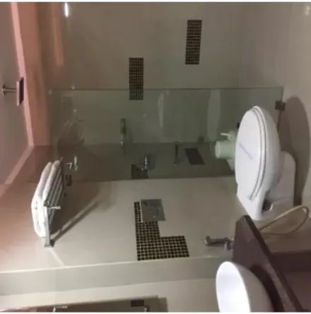 Toilet in Hotel GK Palace