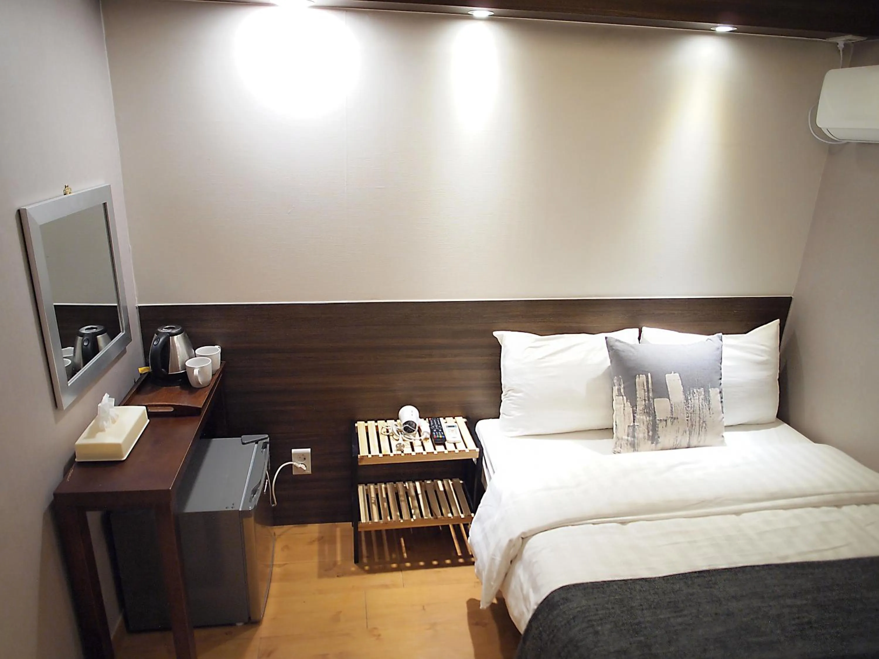 Bedroom, Bed in Hotel Park Hill Myeongdong
