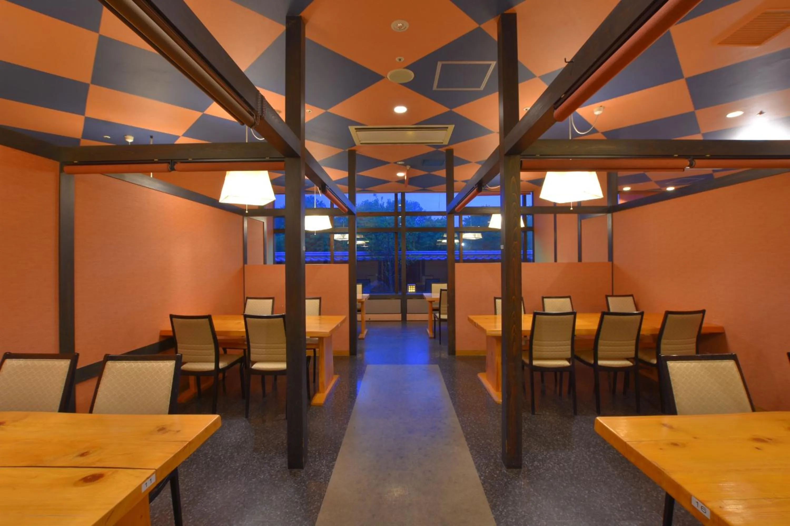 Restaurant/places to eat in Hill Hotel Sunpia Iga