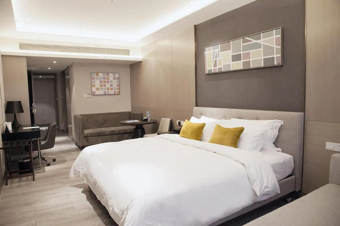 Bed in Modena by Fraser Changsha