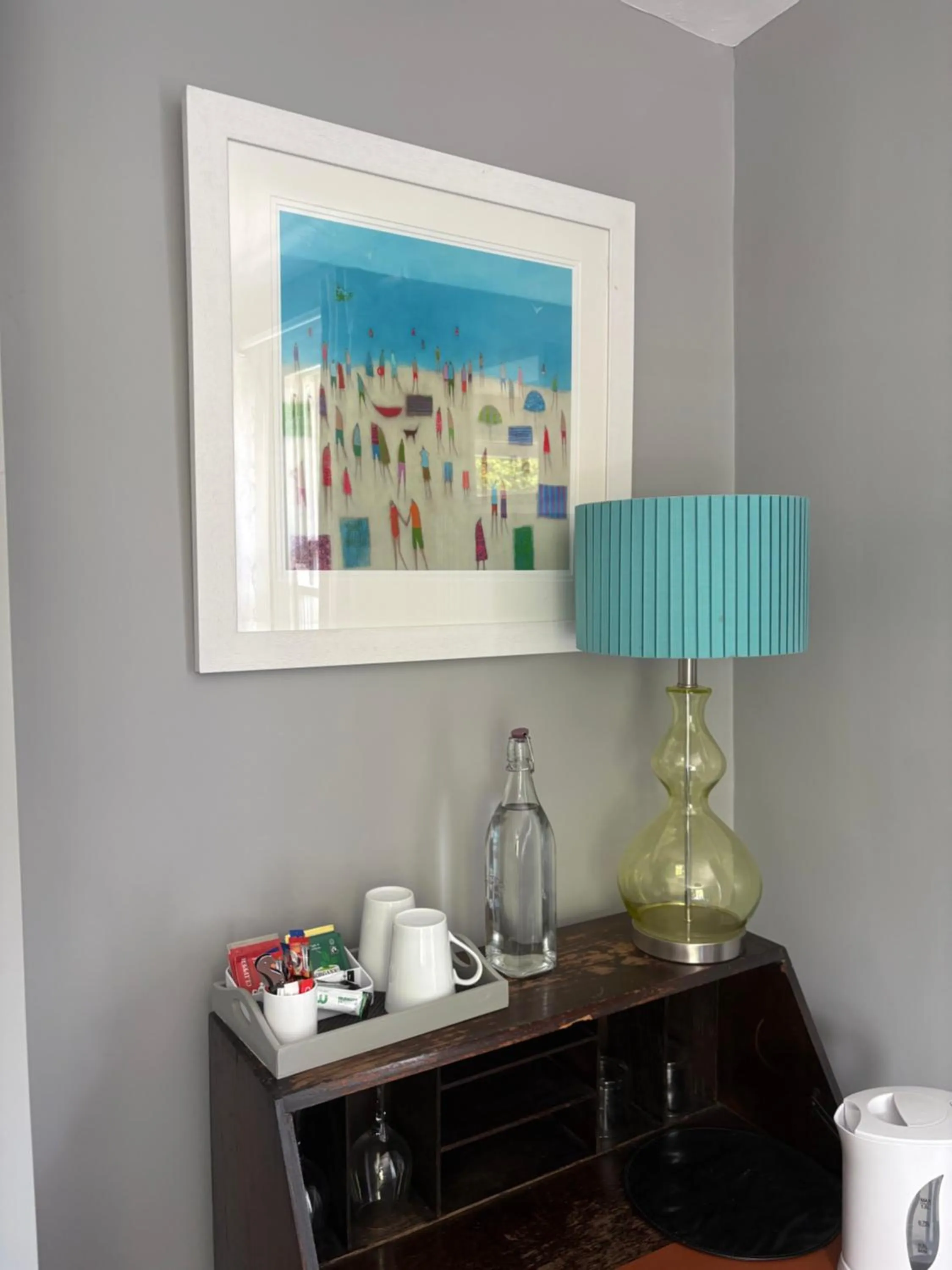 Coffee/tea facilities in Holbein House